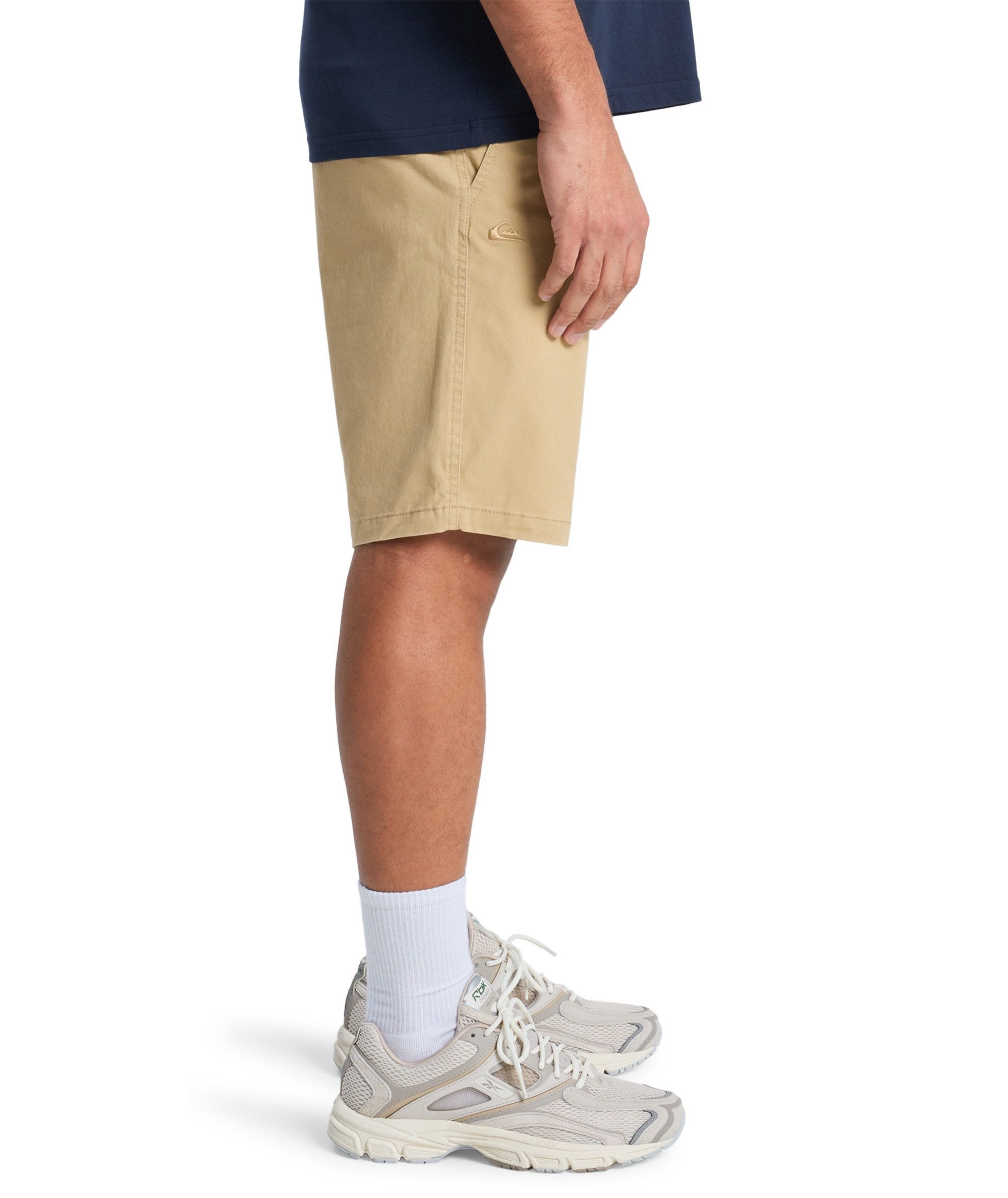 Quiksilver Shorts MW CHINO STRAIGHT aus Baumwolle und Elasthan, Bundweiten von 30 bis 38 Inch