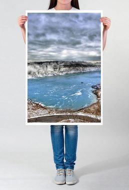 Sinus Art Poster Landschaftsfotografie 60x90cm Poster Niagara Wasserfall im Winter
