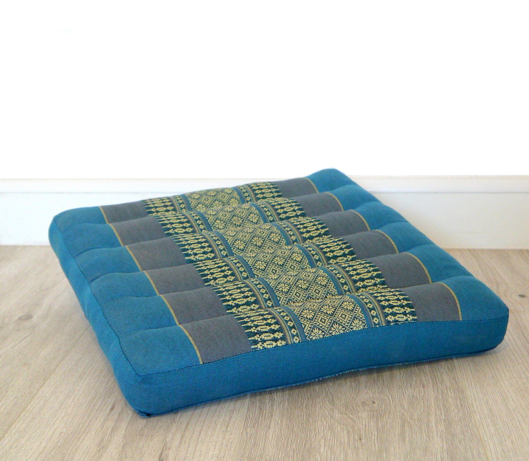 livasia Sitzkissen 35 cm, hellblau und vegan Sitzkissen Kapok handgefertigt, 35x35x6cm