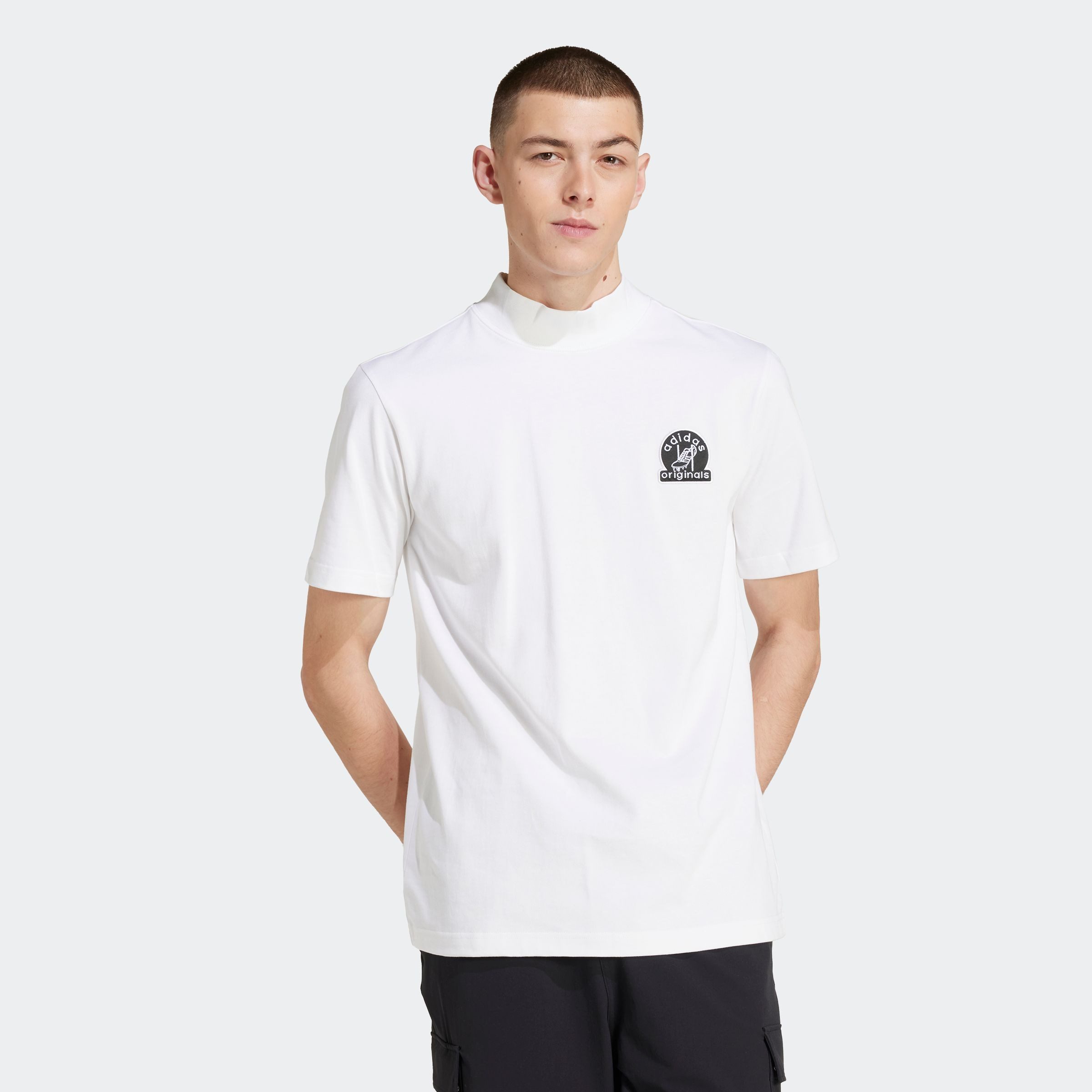 adidas Originals T-Shirt GRFX TEE sportlicher Stil, mit geripptem Stehkrage günstig online kaufen