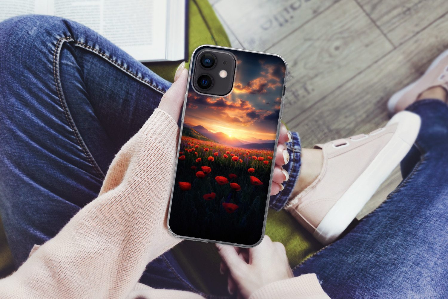 MuchoWow Handyhülle für Apple iPhone 12 Mini Landschaft - Sonnenuntergang - Blumenfeld, Smartphone-Bumper, Print, Handy Schutzhülle Dünn