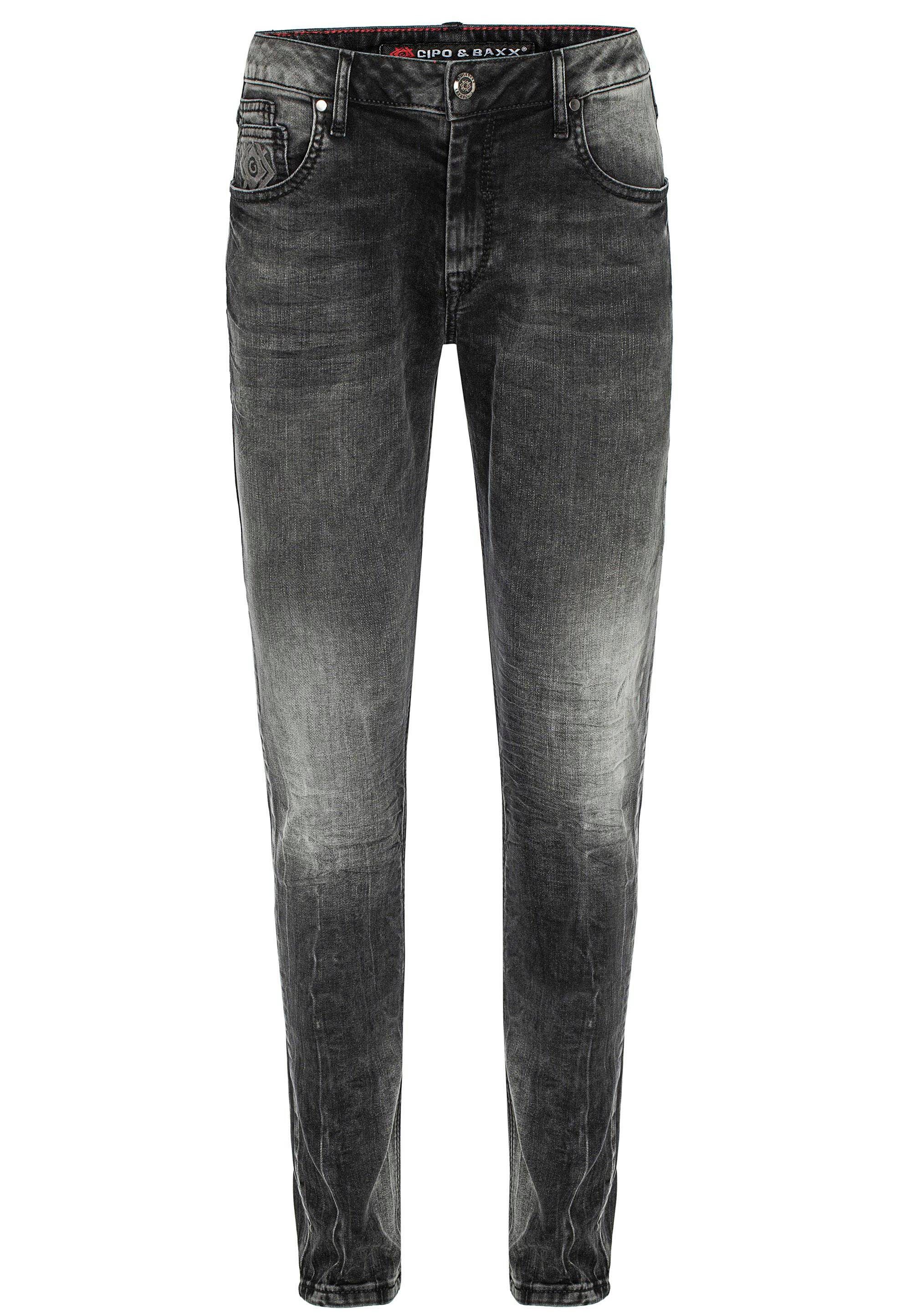 5-Pocket-Stil & Cipo Baxx im Straight-Jeans klassischen