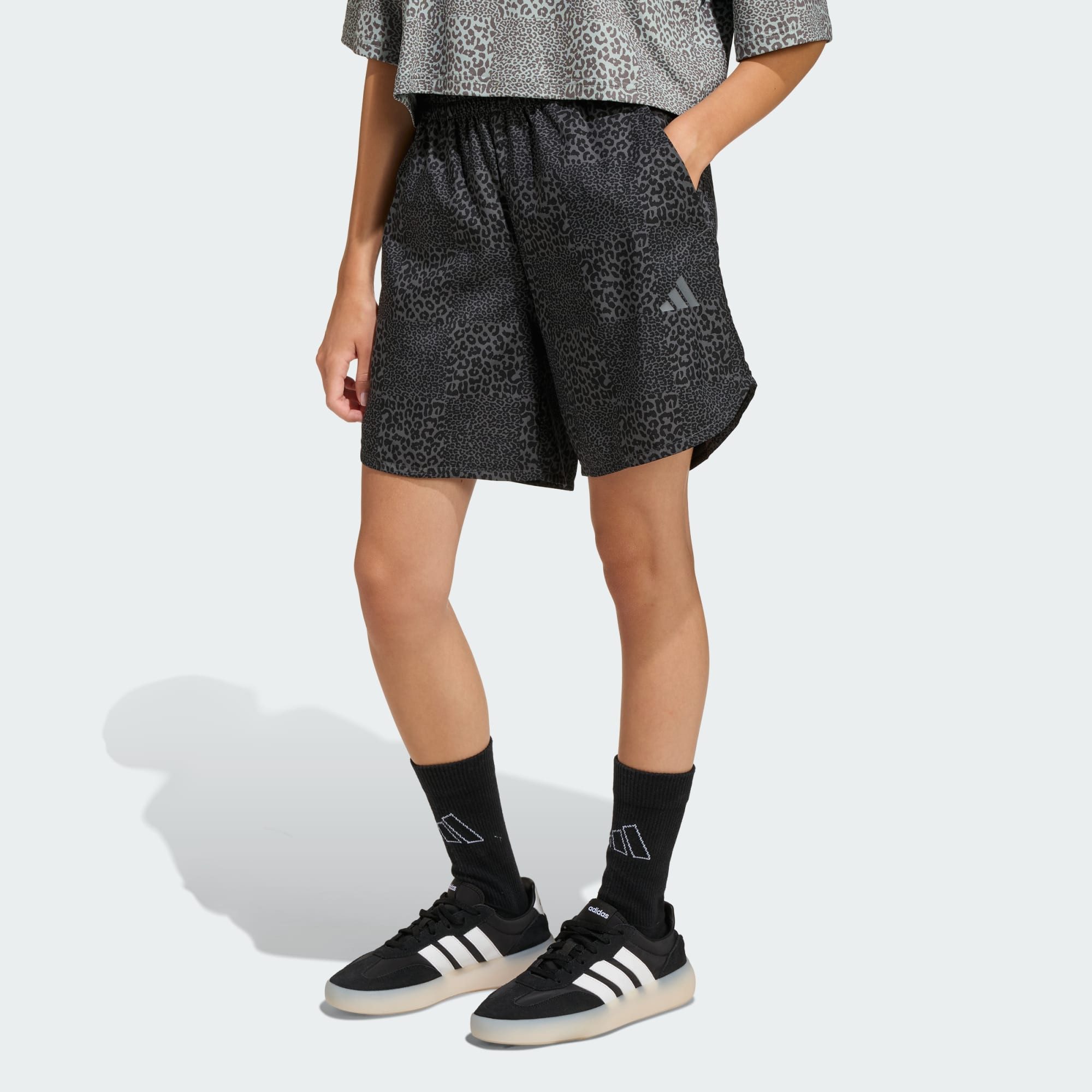 adidas Sportswear Shorts FUTURE ICONS ALLOVER PRINTED SHORTS. (1-tlg)