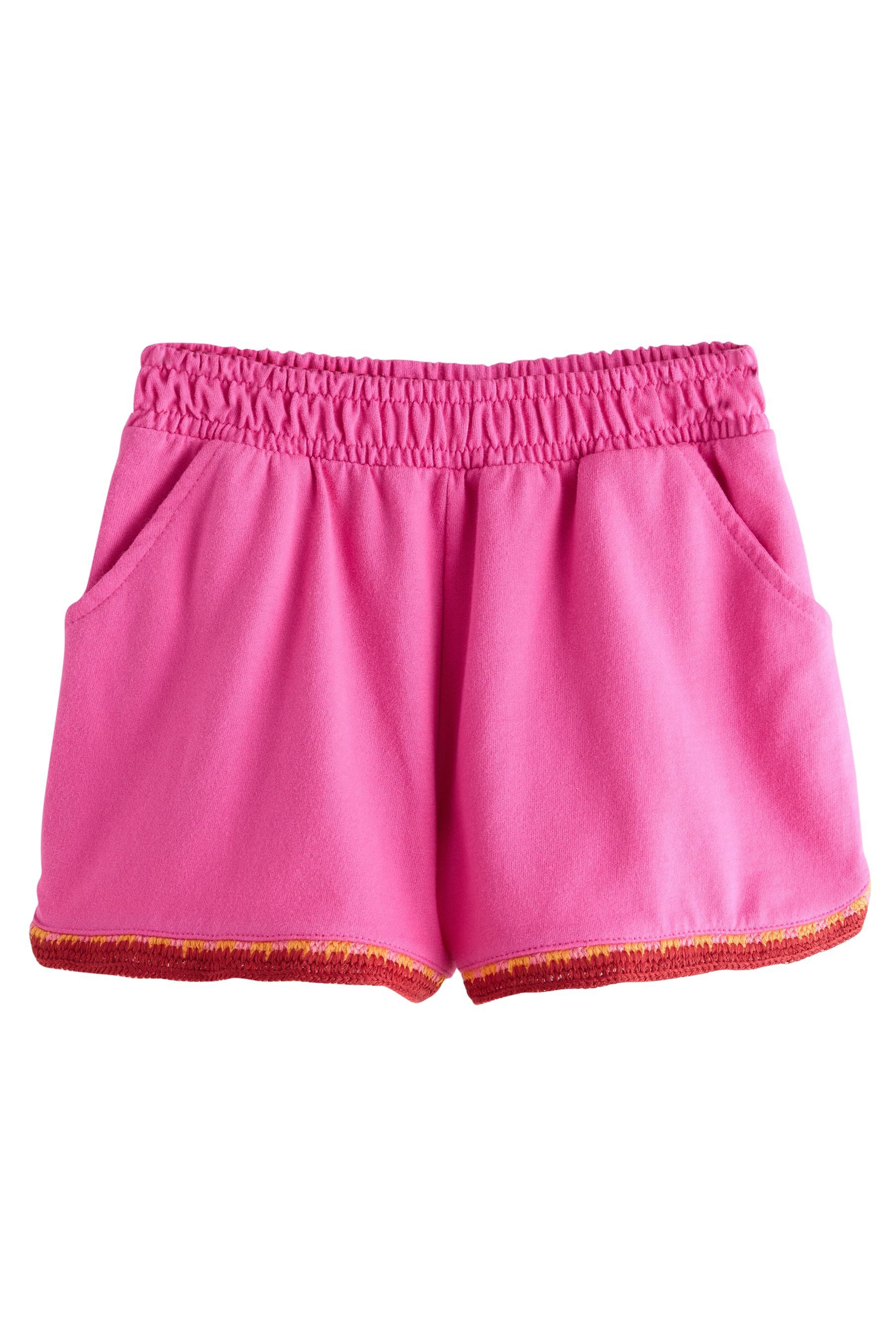 Shorts Shorts mit Häkelbesatz