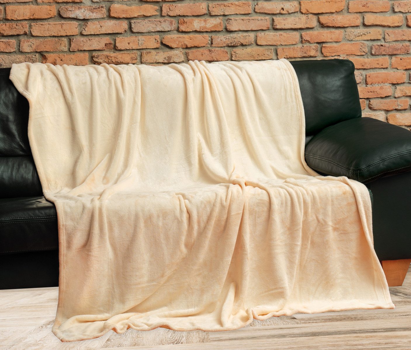 Wohndecke, Heubergshop, Kuscheldecke Bettüberwurf 200x220cm flauschig Ecru (W-200x220cm)