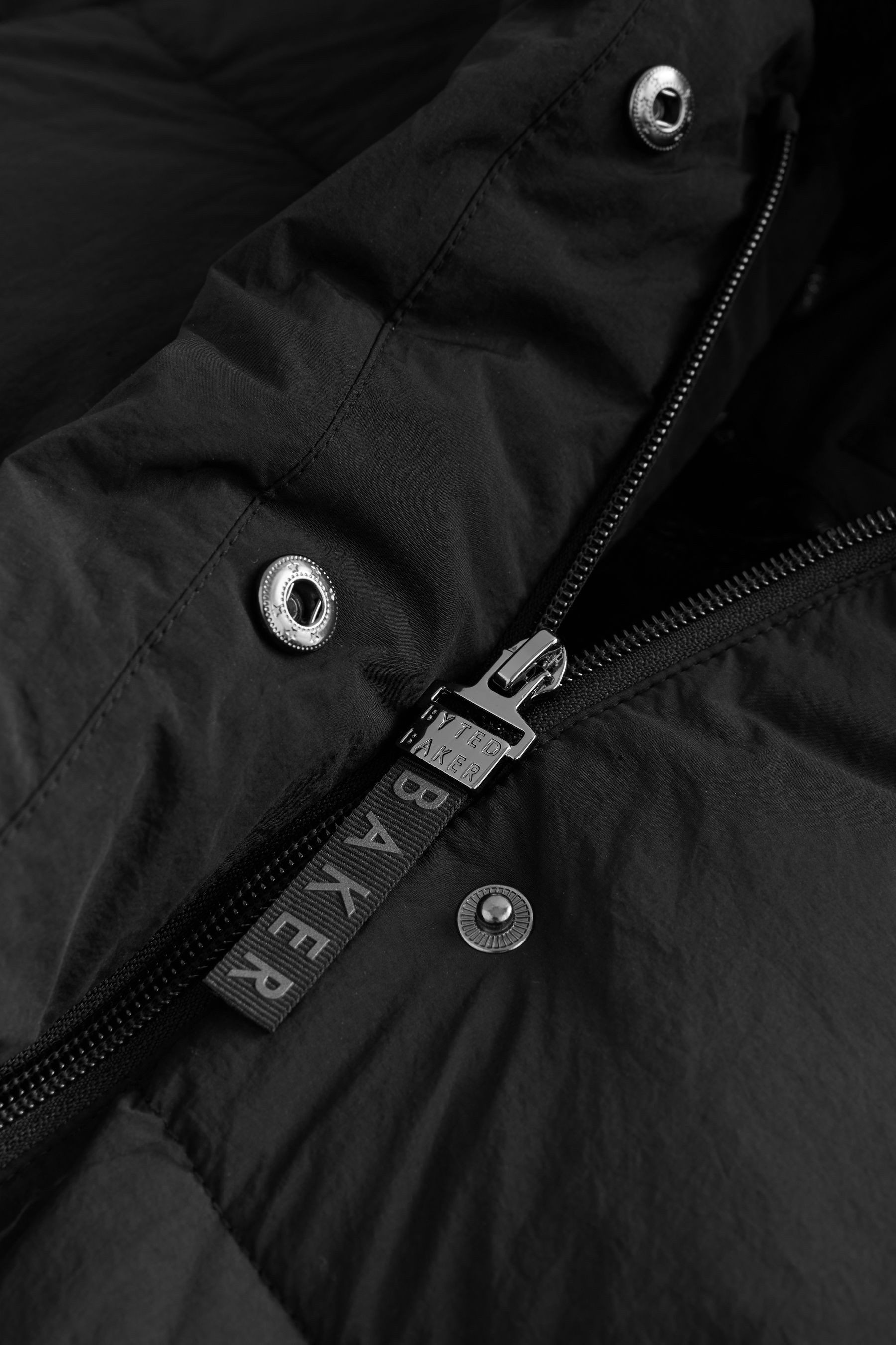 Baker by Ted Baker Steppmantel Baker by Ted Baker Wasserabweisender Steppmantel (1-tlg)