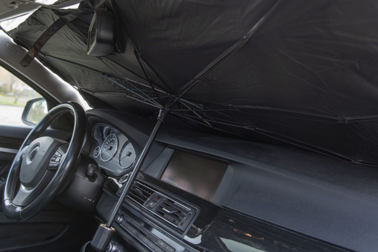 Cartrend Autosonnenschutz Cartrend Sonnenschirm für Frontscheibe 135 x 71 cm – Bild 4 von 5