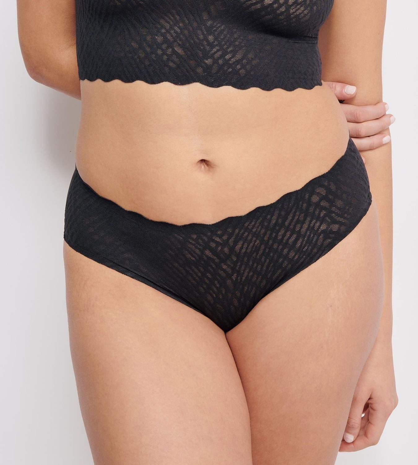 sloggi Slip Zero Feel Bliss Hipster (Set) saumlosen Abschlüsse, Wellenkante, Muster, transparent im 2er Pack – Bild 2 von 5