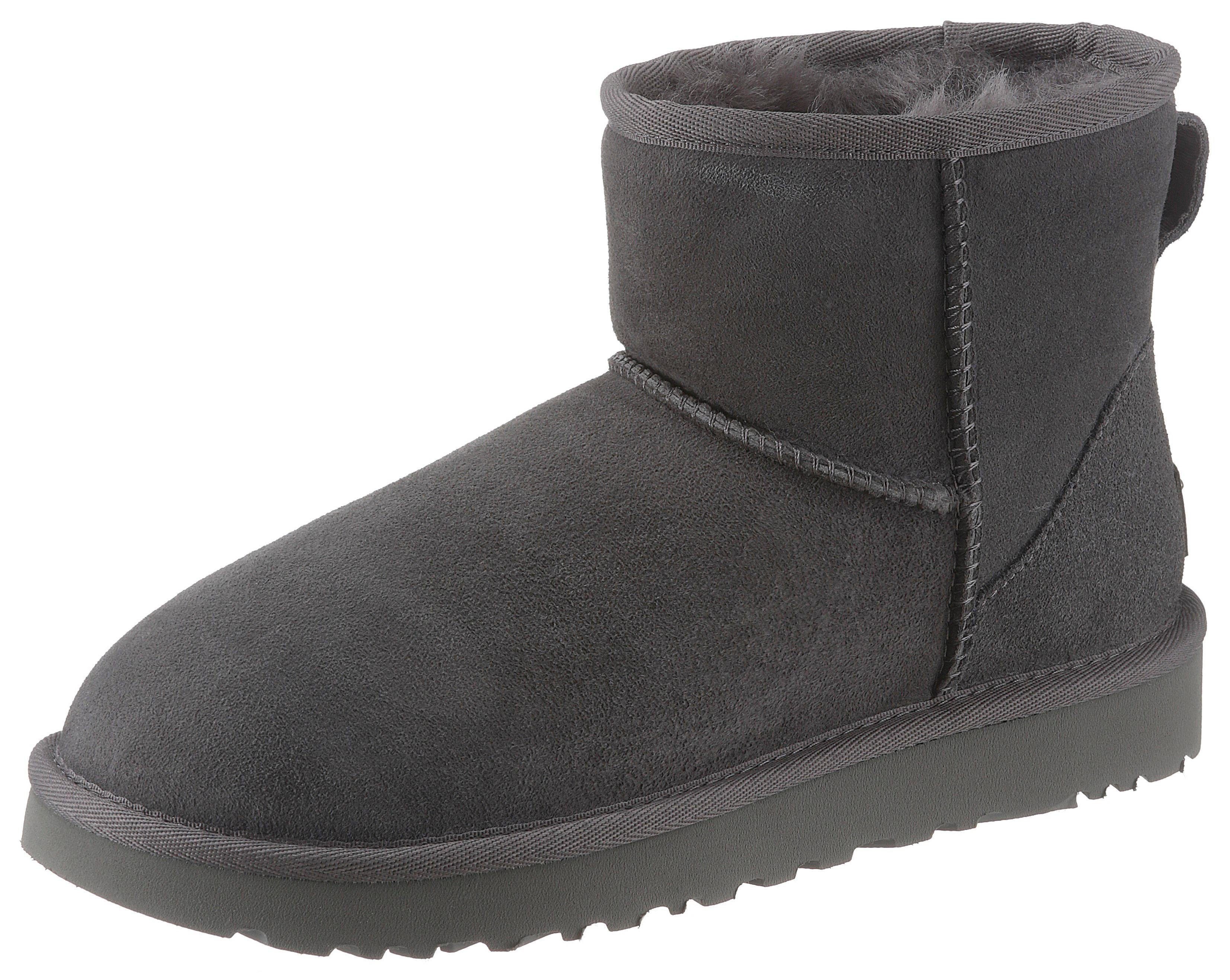 mit Classic Lammfell, Schuhweite anthrazit UGG 2 schmal Mini Winterboots