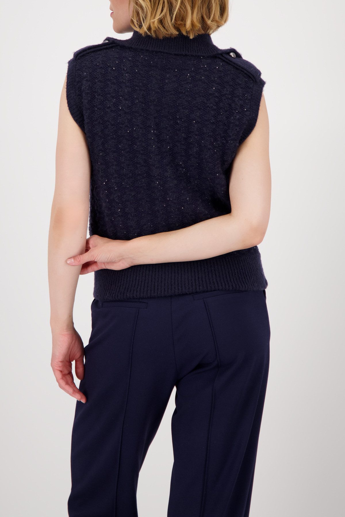 Monari Strickjacke Regular fit mit Rundhalsausschnitt mit Stehkragen