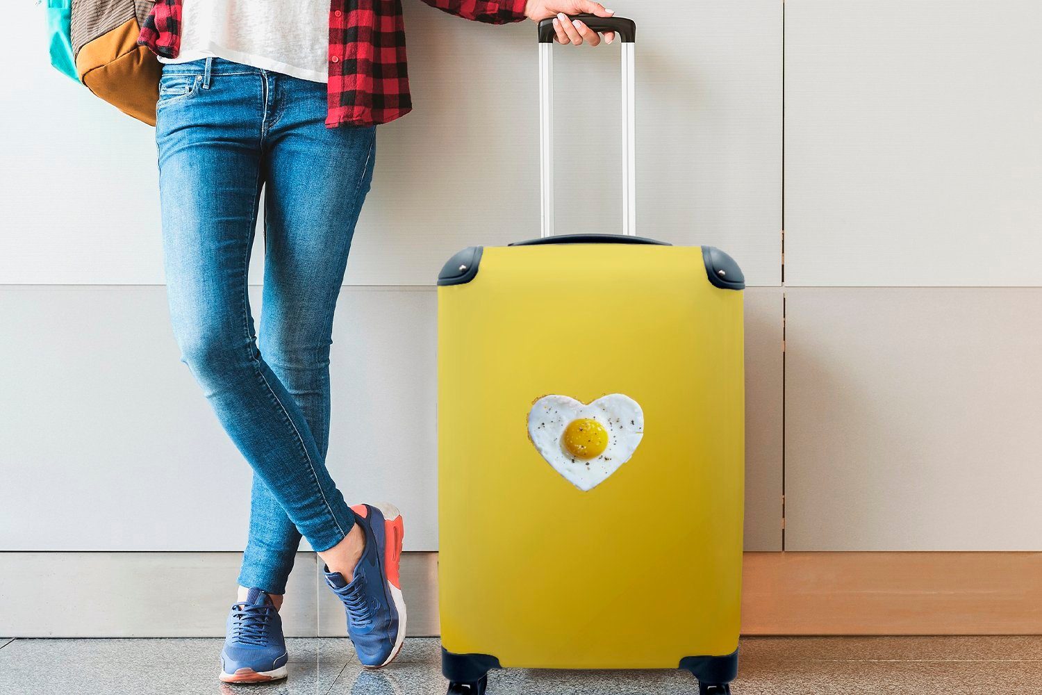 Ferien, Herzförmiges für Spiegelei rollen, Reisetasche Hintergrund, Handgepäck Rollen, MuchoWow auf mit Trolley, Handgepäckkoffer 4 Reisekoffer gelbem