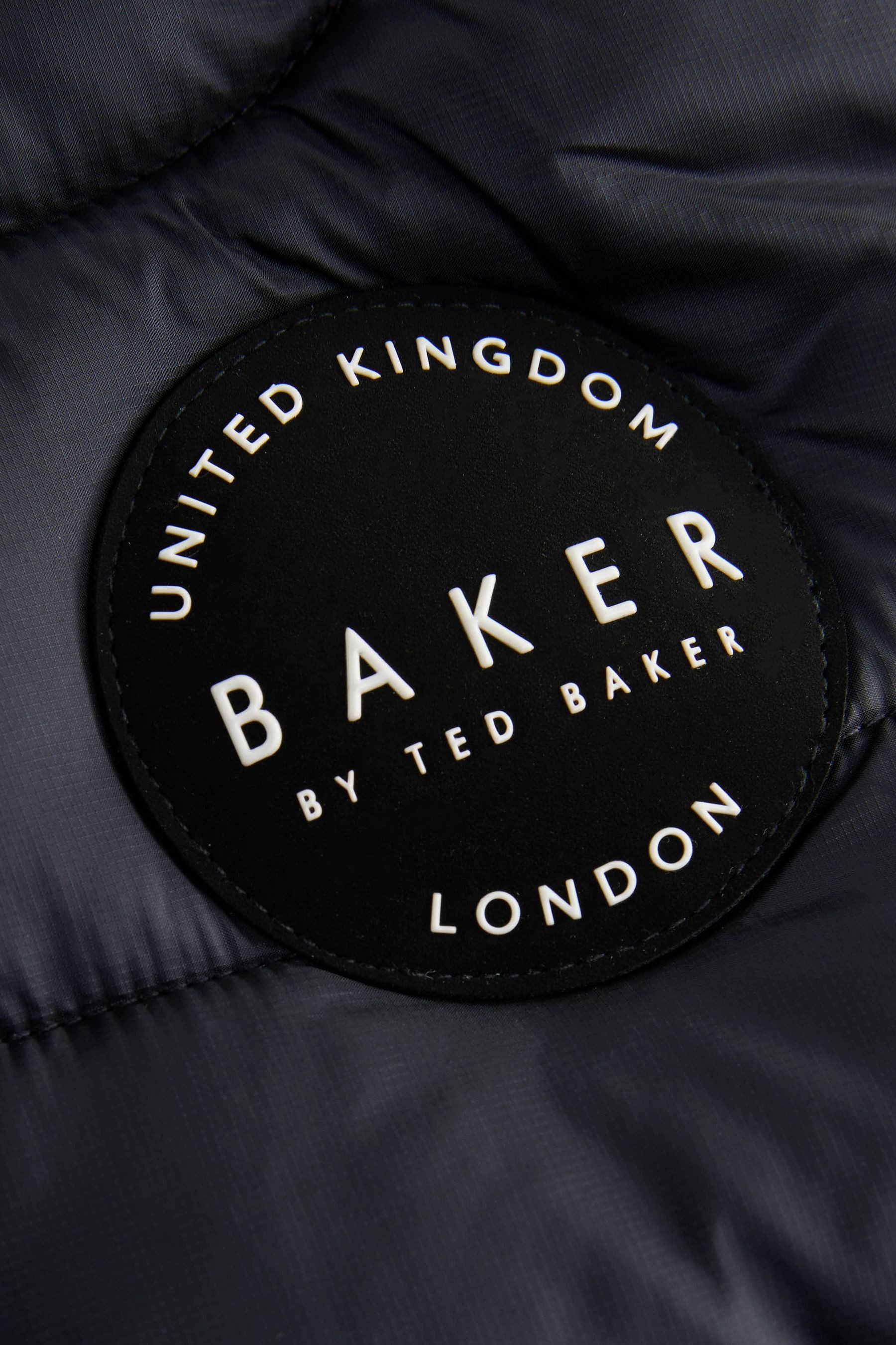 Baker by Ted Baker Steppmantel Baker by Ted Baker Wasserabweisender Steppmantel (1-tlg)