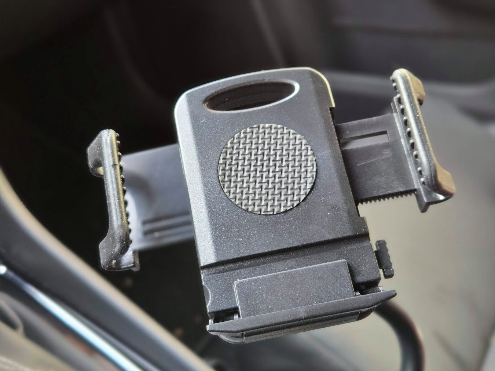 IWH Handy-Halterung Universal Smartphone Halter für den Cup Holder Getränkehalter