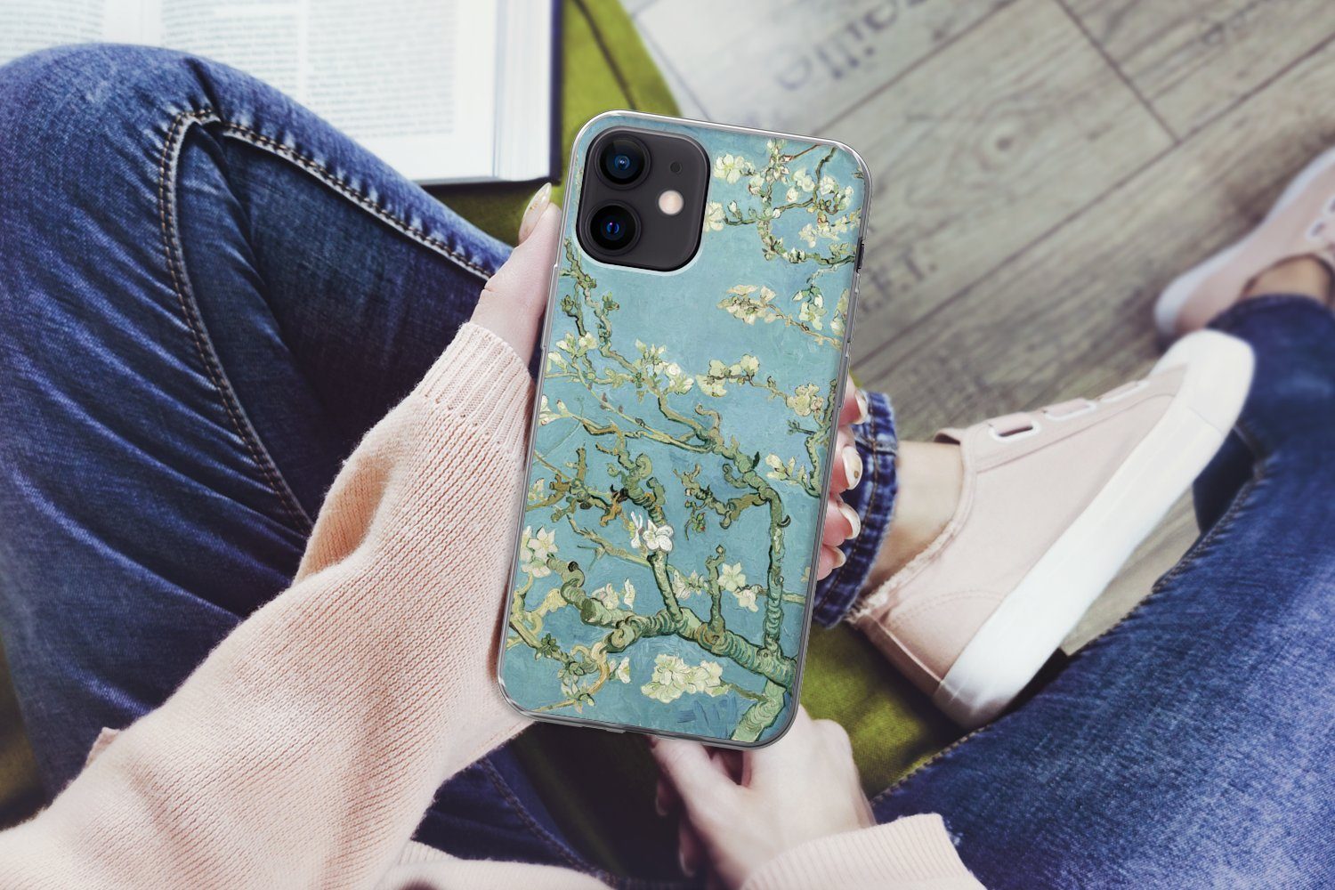 MuchoWow Handyhülle für Apple iPhone 12 Mandelblüte - Van Gogh - Kunst, Smartphone-Bumper, Print, Handy Schutzhülle Dünn