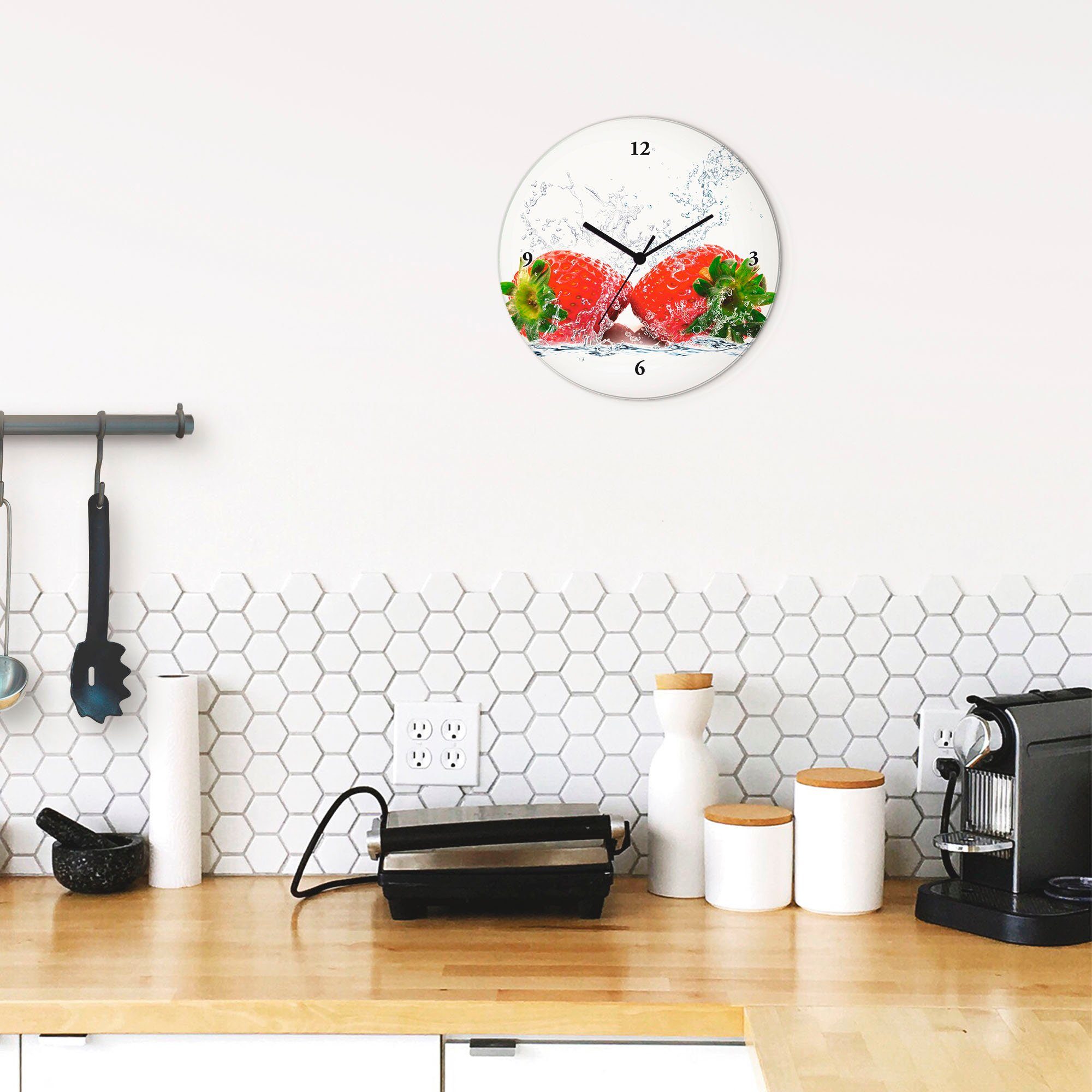 Artland Wanduhr Erdbeeren mit Spritzwasser (wahlweise mit Quarz- oder Funkuhrwerk, lautlos ohne Tickgeräusche)