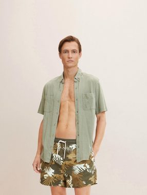 TOM TAILOR Badeshorts Badeshorts mit tropischer Musterung