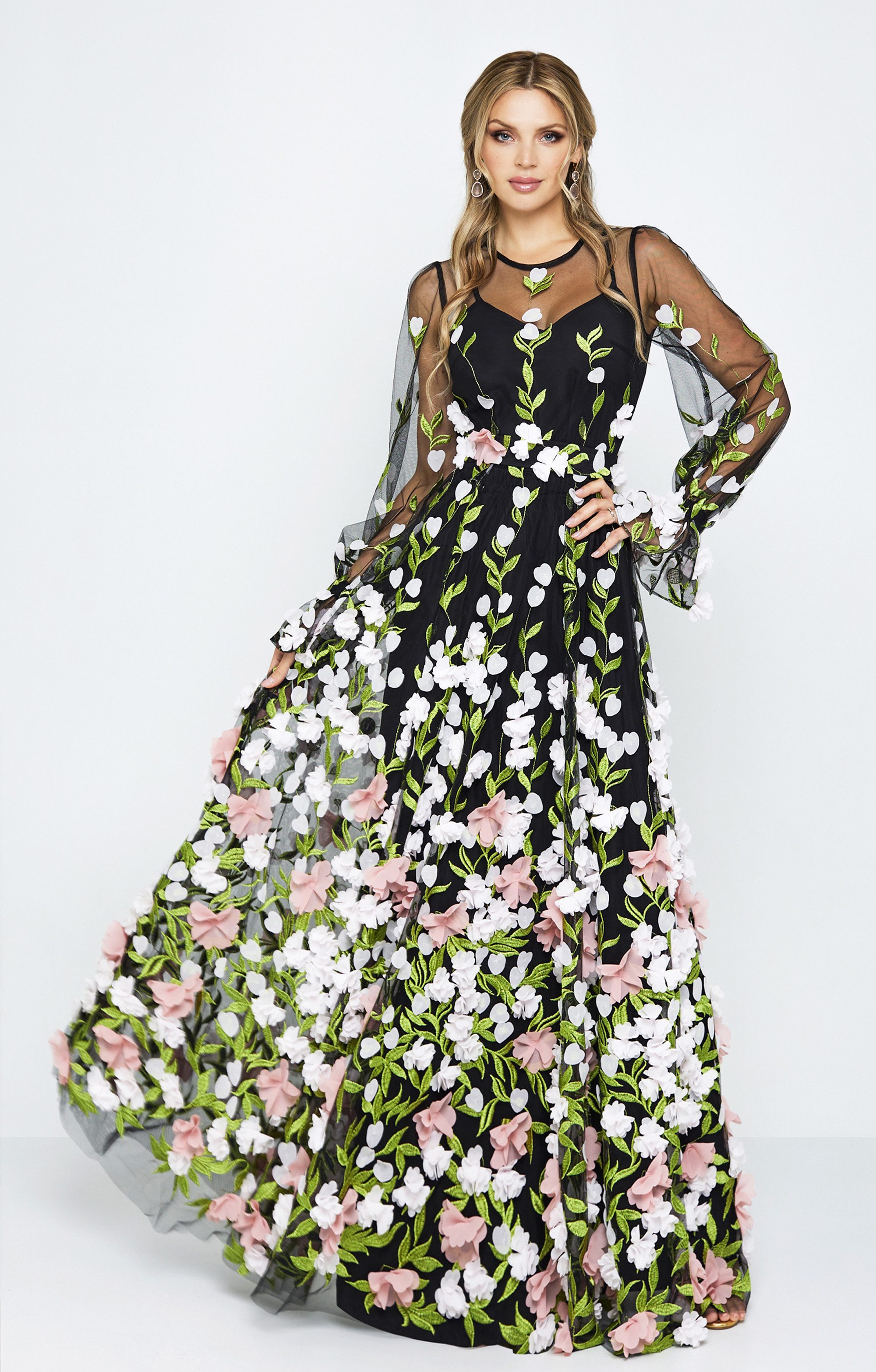 MATSOUR'I Abendkleid Francesca Pink mit 3D-Blüten und Blättern dekoriert