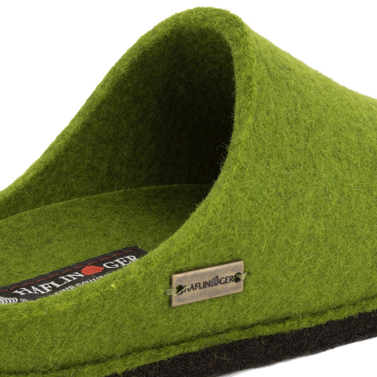 Haflinger Flair Soft Pantoffel (1-tlg) Pantoffeln - 100% reiner Wollfilz, Eingearbeitetes Fußbett