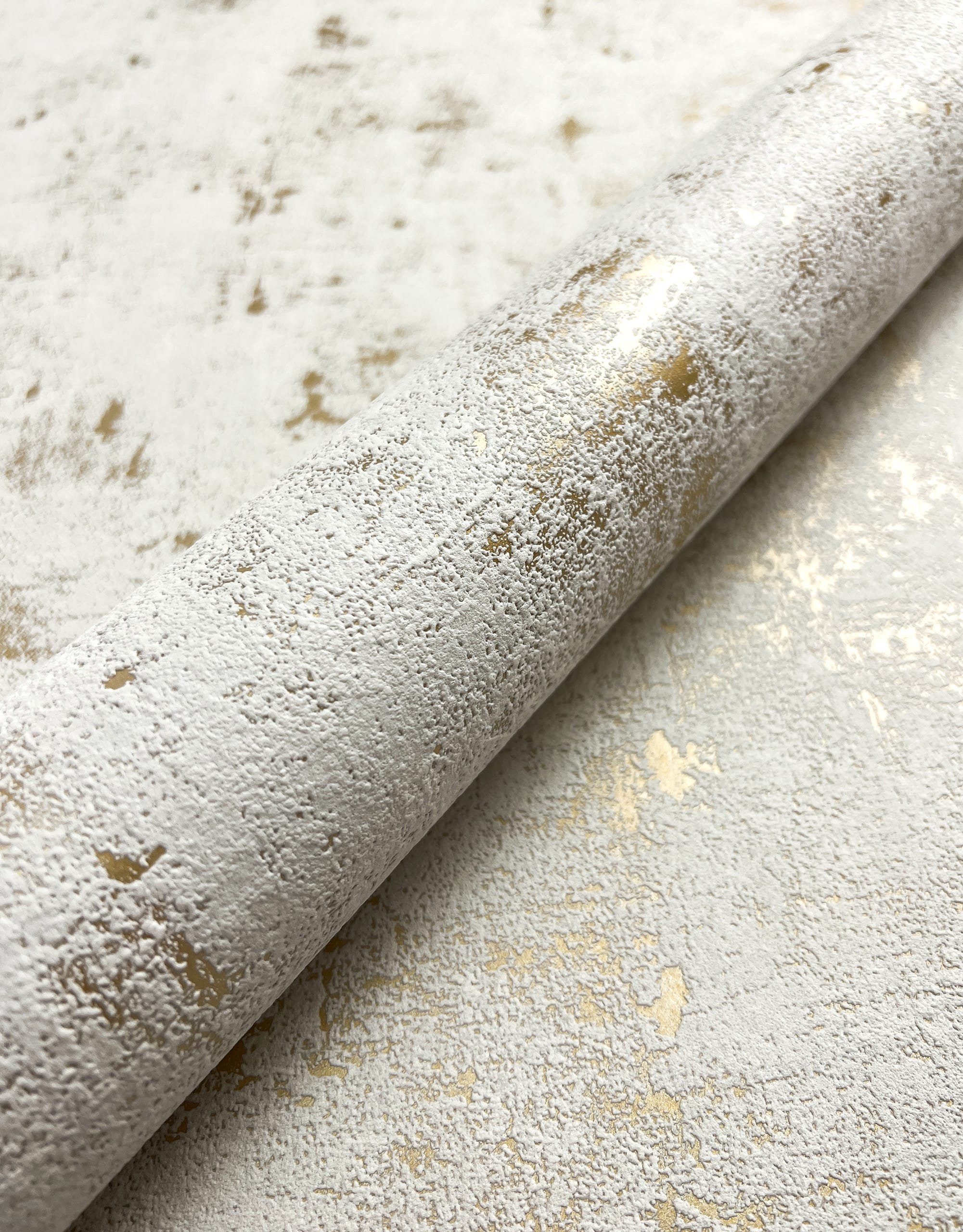 Newroom Vliestapete Kiba Gold Tapete Betonoptik Beton,Glanz, Creme Tapete Modern Beton - Betonoptik Betonwand Gold Industrial Glamour Glanz für Schlafzimmer Wohnzimmer Küche, Betonwand