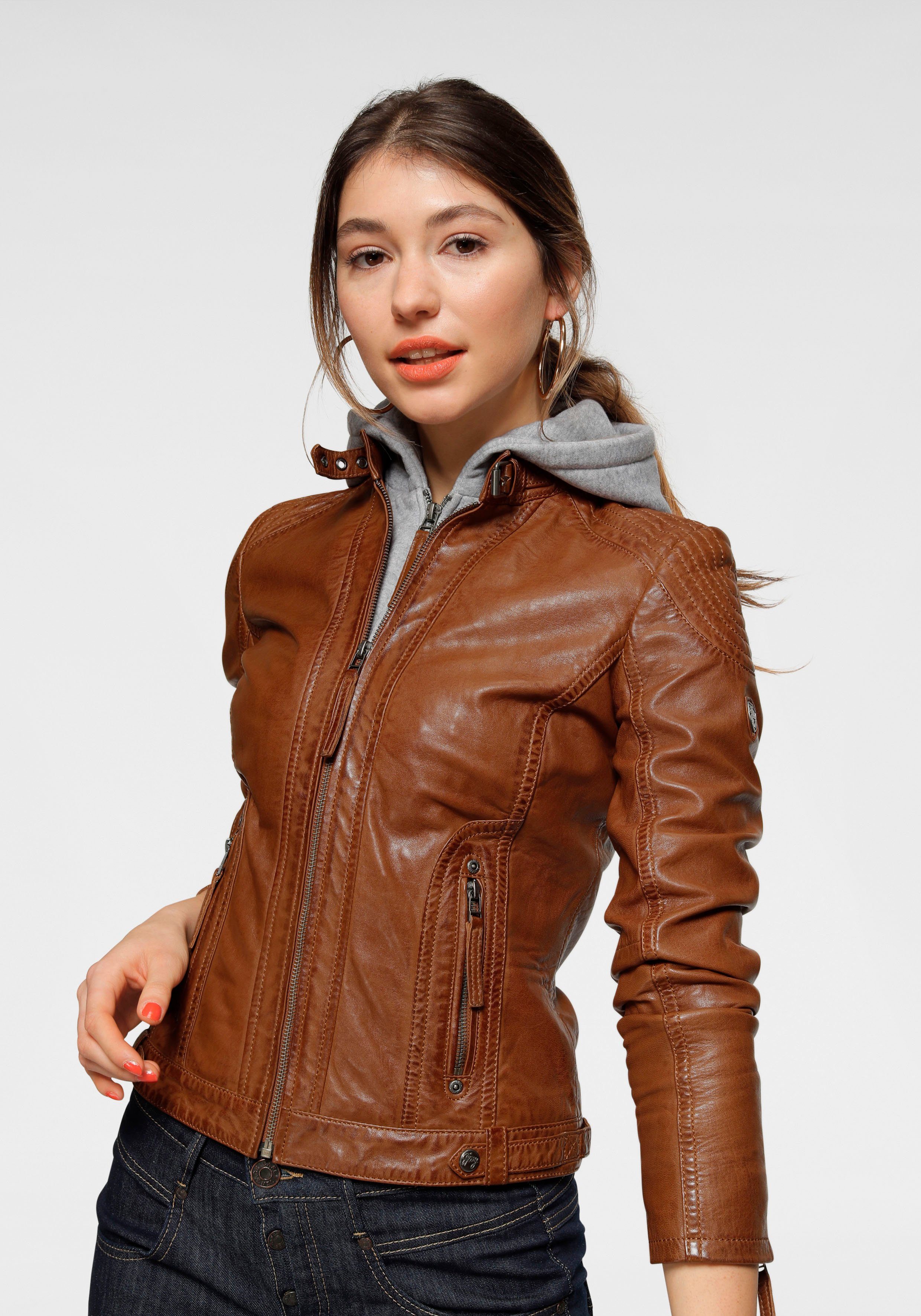 Gipsy Lederjacke Junja mit abnehmbarem Kapuzen-Einsatz und aufwendigen Biker-Details cognac