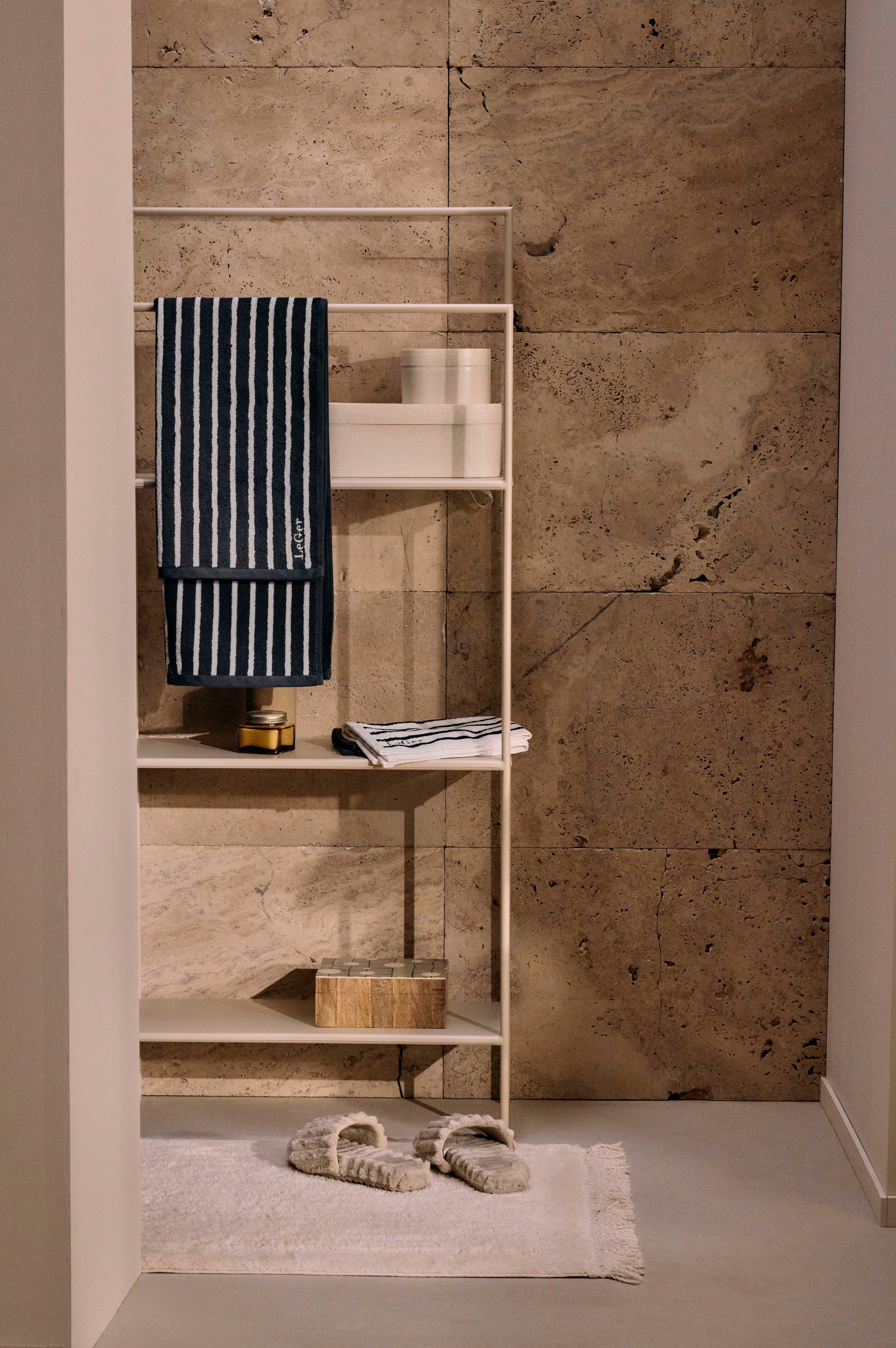LeGer Home by Lena Gercke Mehrzweckregal Alimo, minimalistisches Design, Metallgestell, 4 Ablageflächen, Breite 61 cm – Bild 5 von 5