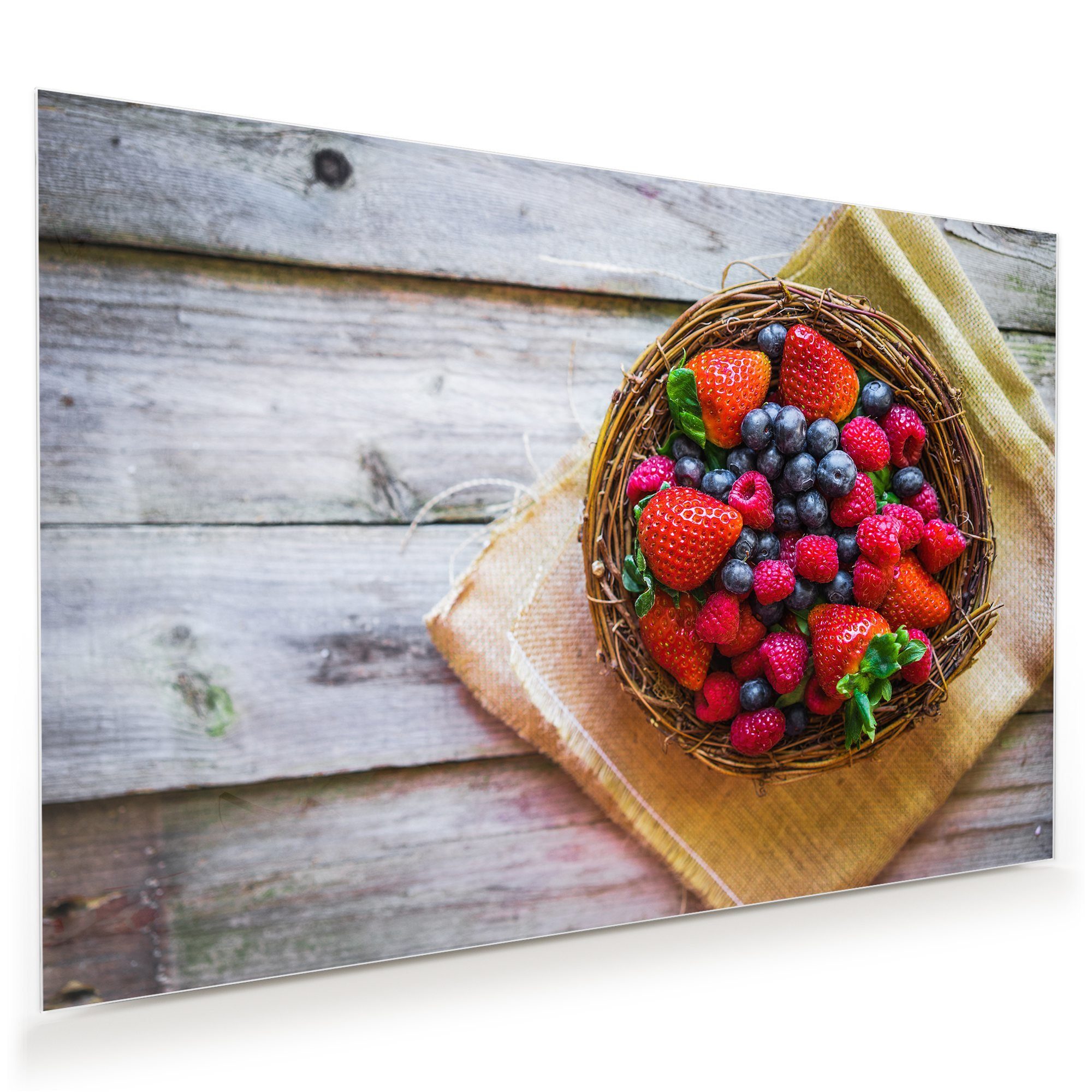 Primedeco Glasbild Wandbild Beeren auf Holz mit Aufhängung, Früchte