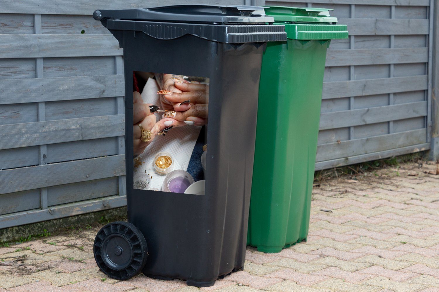MuchoWow Abfalbehälter Mülltonne, Sticker, St), Wandsticker Nagelstudio Container, (1 Mülleimer-aufkleber,
