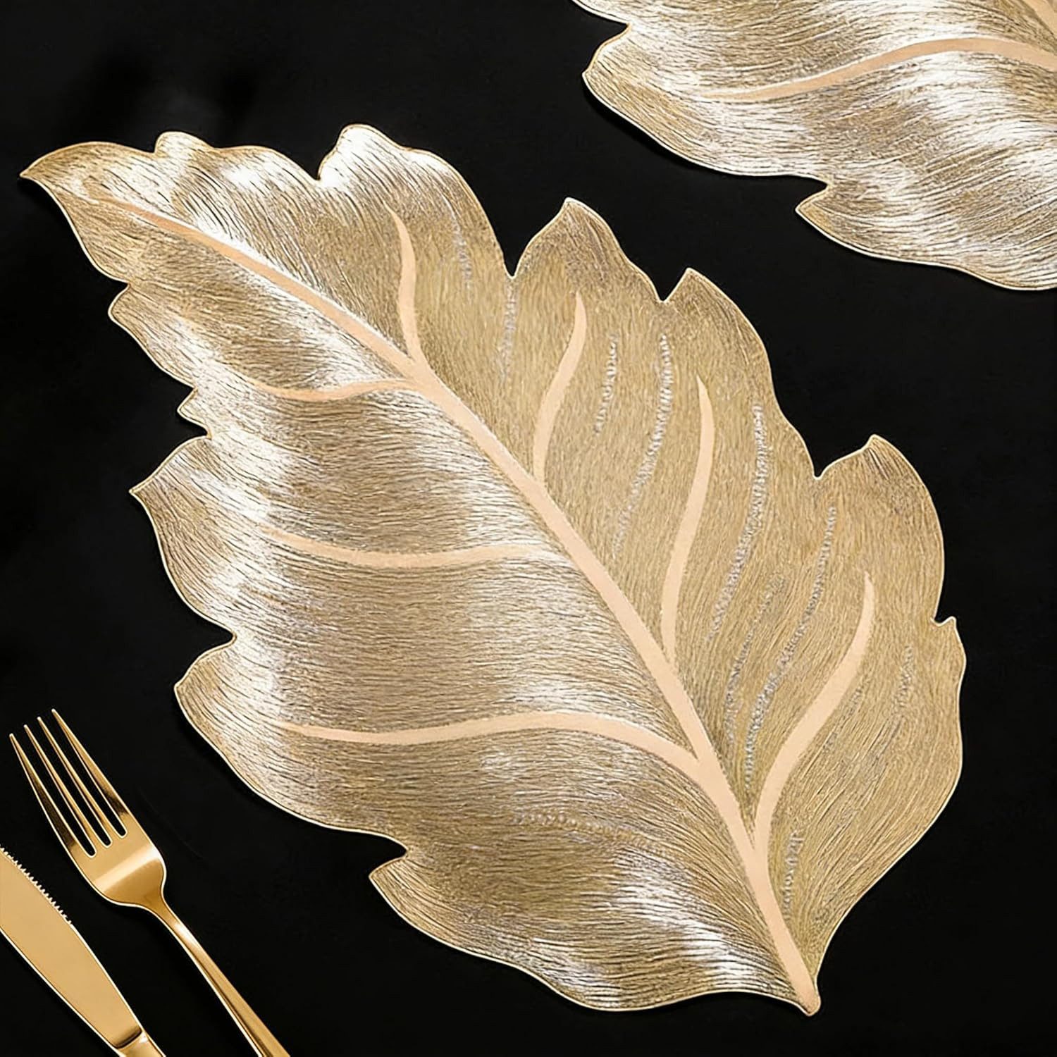 FELIXLEO Platzset 6 Goldene Blatt Platzsets Abwaschbar 32 cm Tischdeko Tischset, (6-St)