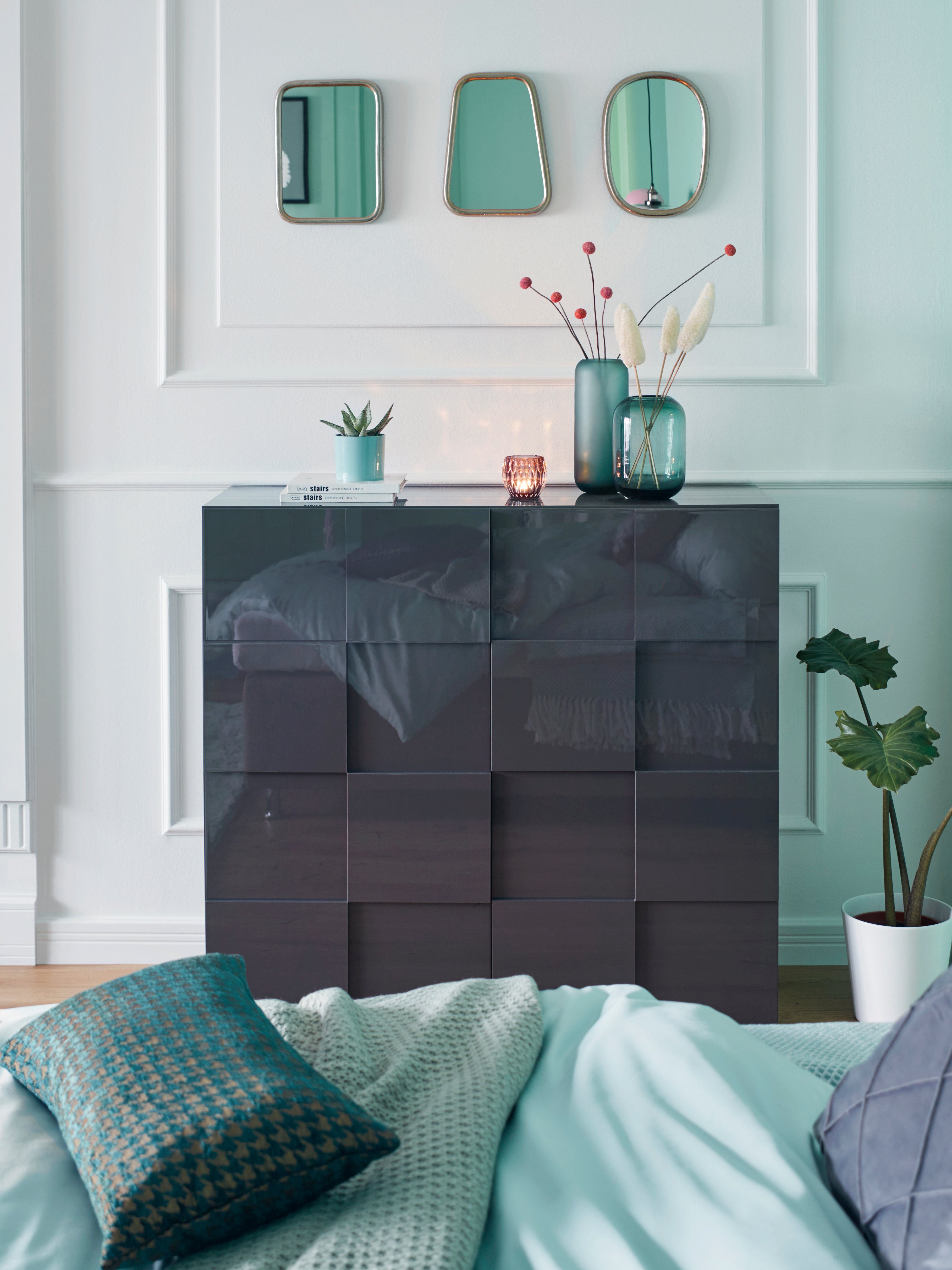 Home affaire Highboard Dama Höhe 111 cm, Breite 121 cm, Kommode 2 Türen, Hochkommode, Front in 3D-Optik, viel Stauraum, verschiedene Farben