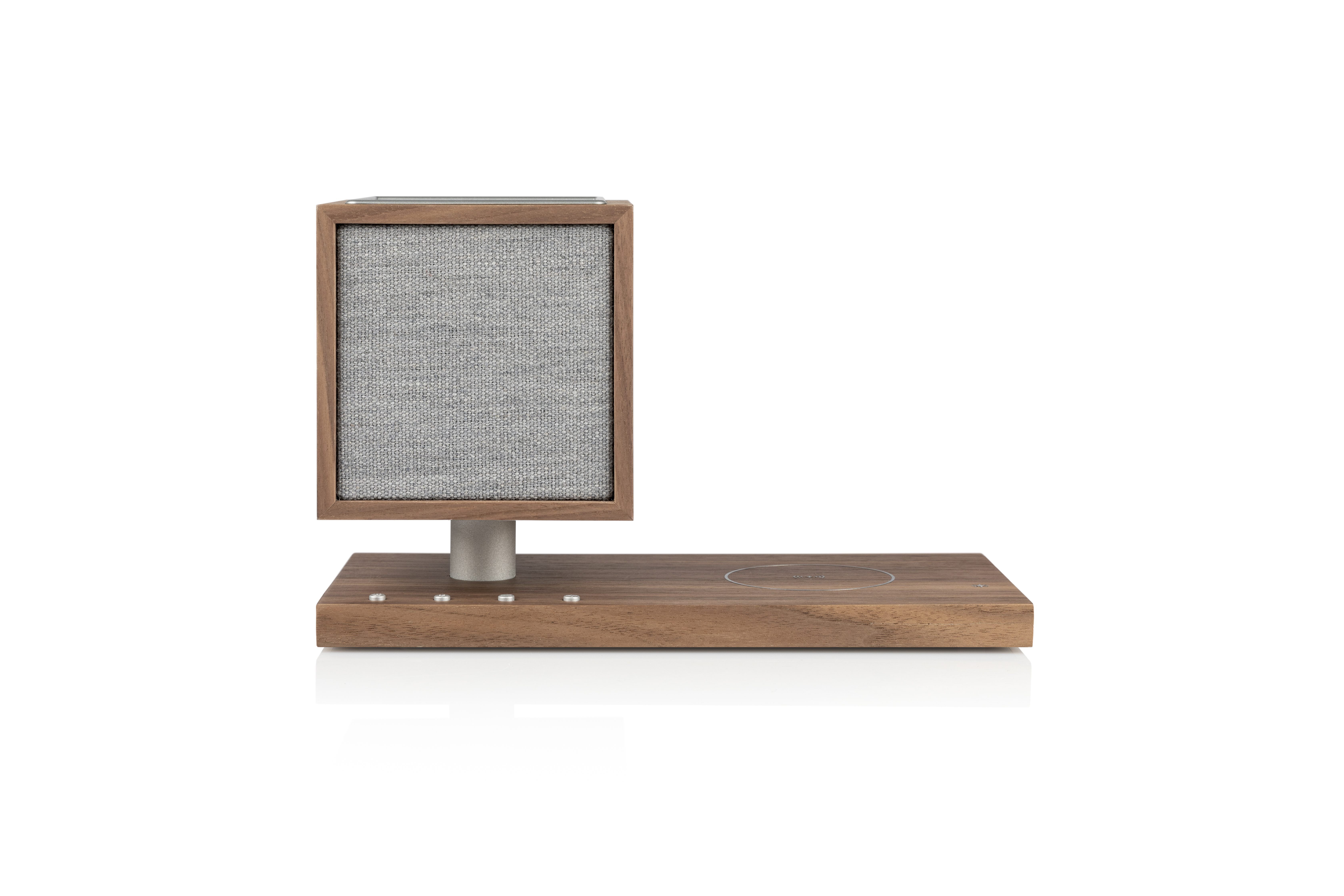 Tivoli Audio Tivoli Audio REVIVE Speaker Licht Bluetooth-Lautsprecher (Bluetooth, Drahtloses Laden, schwenkbarer Lautsprecher, LED Licht)