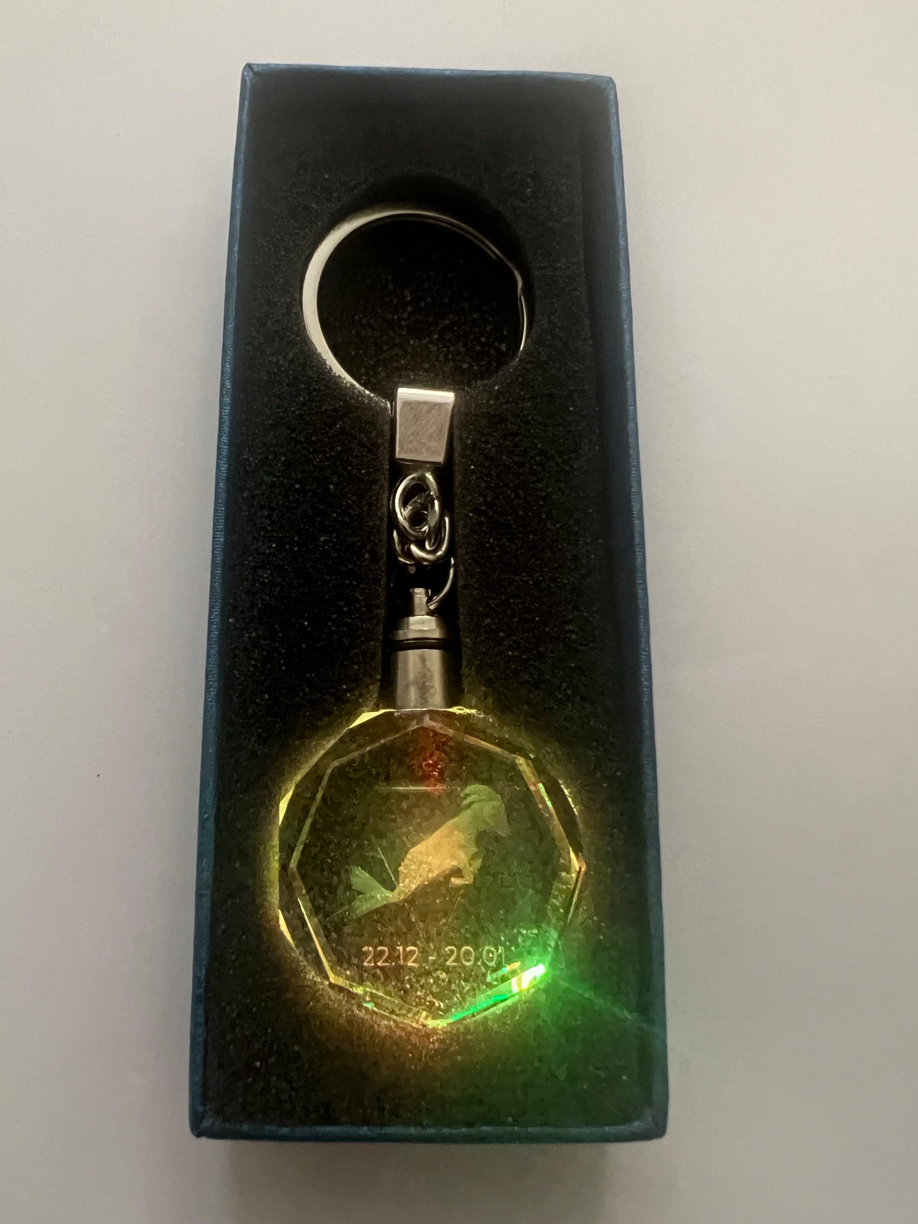 Stelby Steinbock Multicolor mit Geschenkbox Sternzeichen Schlüsselanhänger Schlüsselanhänger