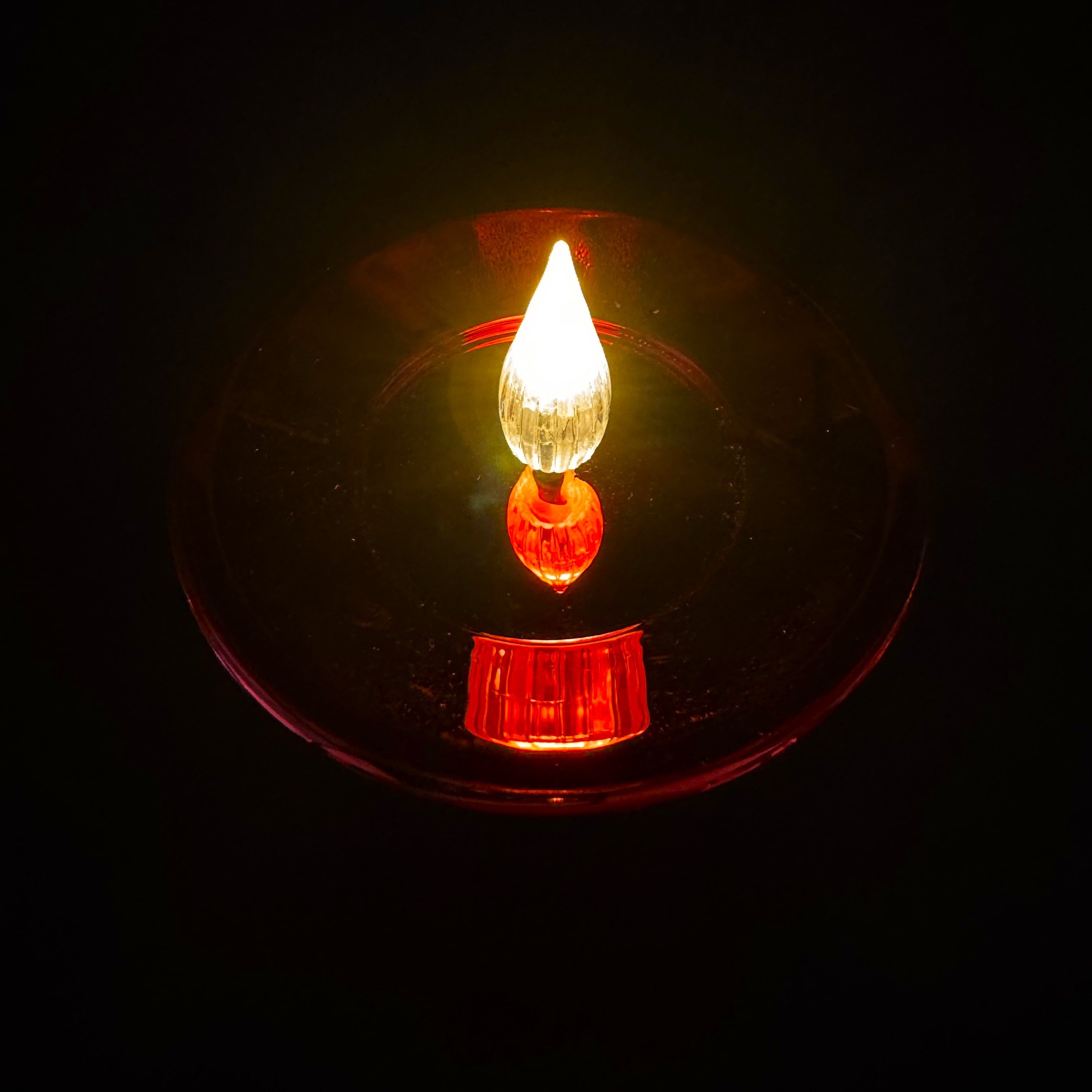 Online-Fuchs LED-Kerze 4 LED Kerzen mit 6-Stunden Timer und Hochglanz Oberfläche (in den Farben Silber, Rot, Rosé, Blau und Grün, realistische Flamme aus Acrylglas), Outdoor geeignet - Deko für Herbst, Winter und Weihnachten