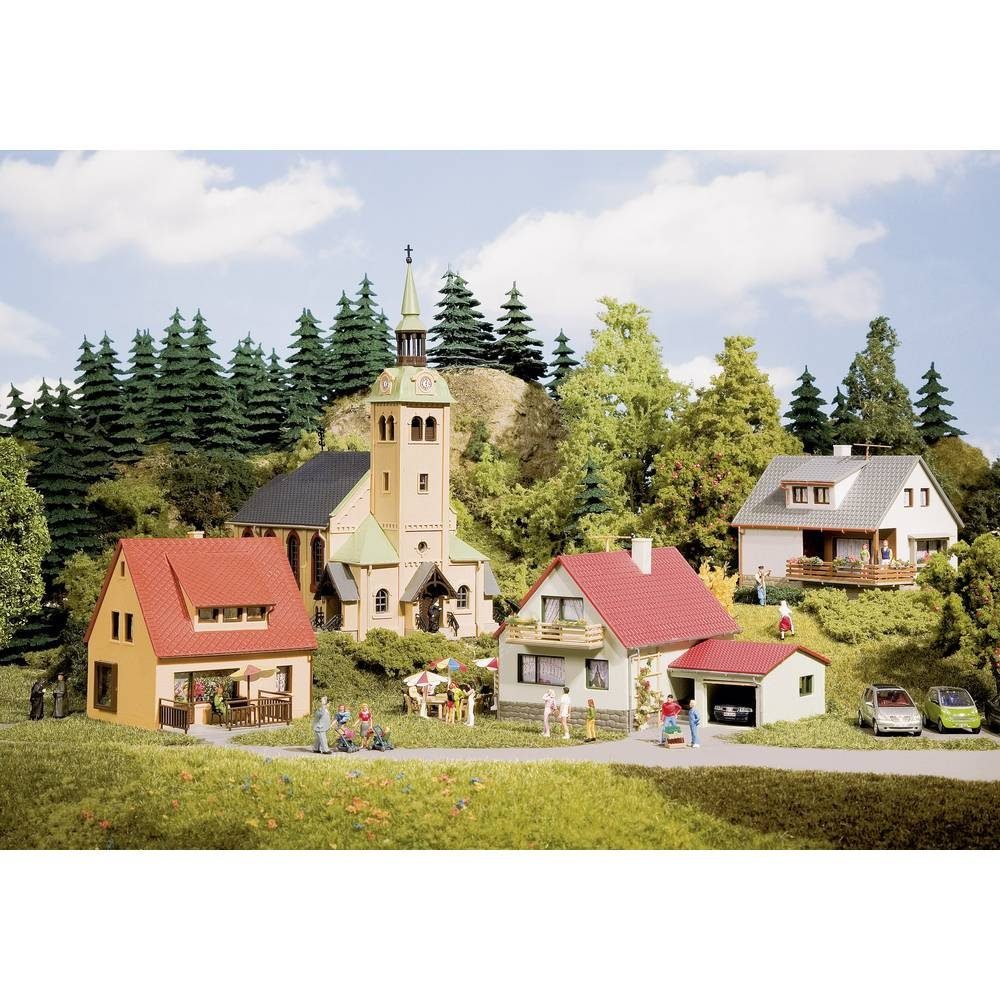 Modelleisenbahn-Gebäude H0, TT Startset Dorf Waldkirchen