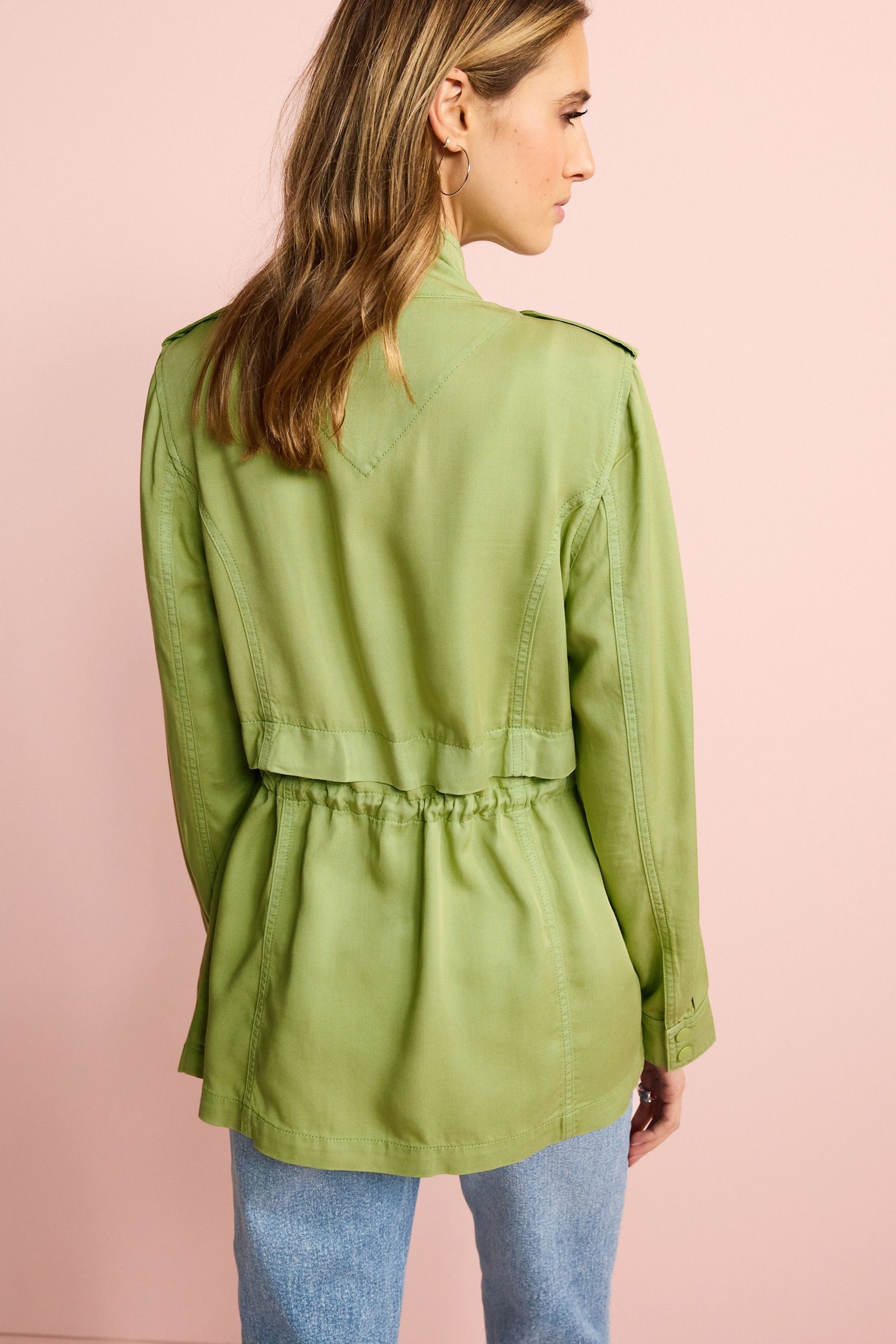 Taschen Sommerjacke Utility-Jacke (1-St) Khaki Relaxed mit Fit Green Next Soft aufgesetzten