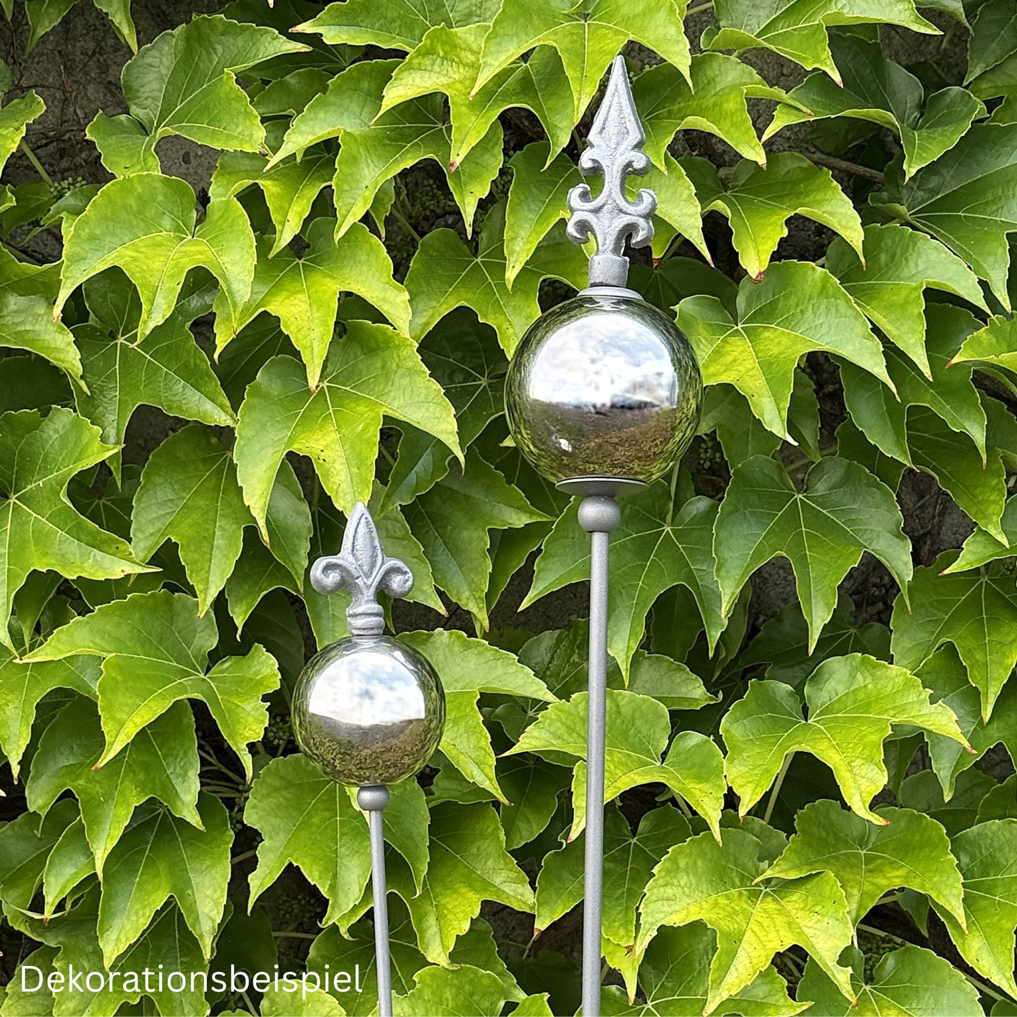 naninoa GmbH Gartenstecker Metallstecker franz. Lilie mit Edelstahlkugel. Gartenstecker 110cm