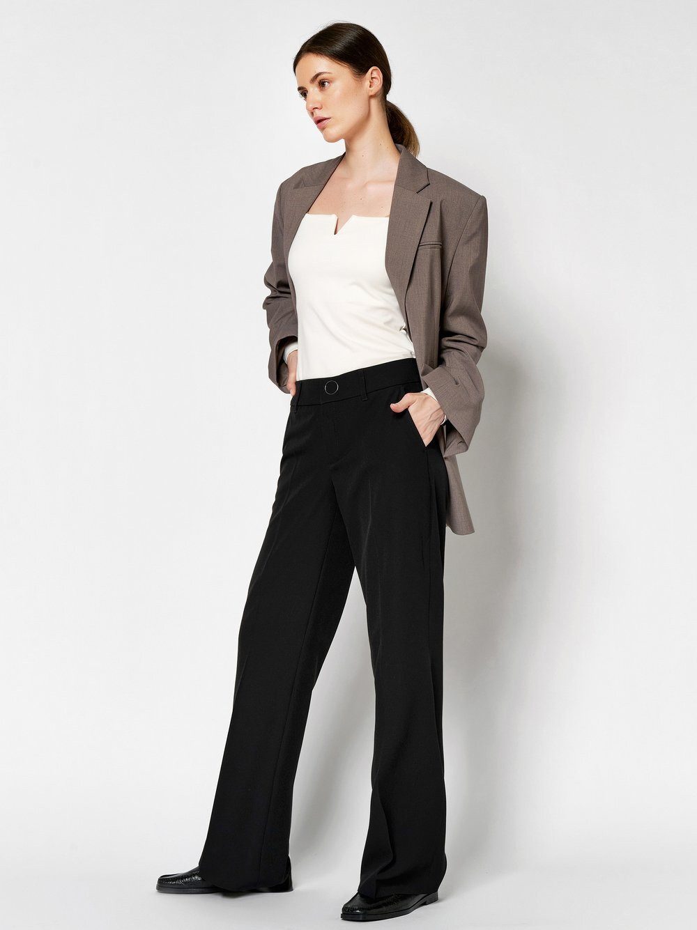 ROSNER Bügelfaltenhose May_305 mit weitem Beinverlauf günstig online kaufen