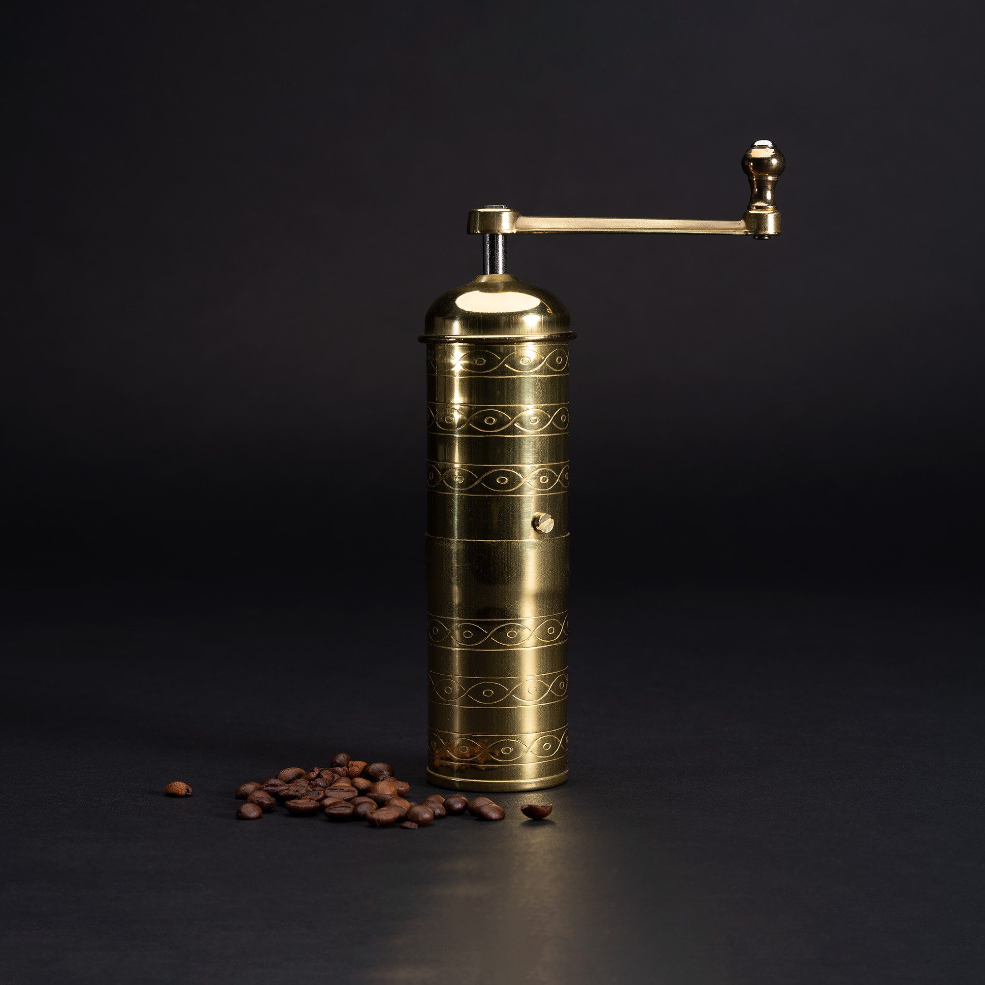 ZASSENHAUS Kaffeemühle Zassenhaus Mokkamühle HAVANNA, Messing poliert - #041002, 0 W, Kegelmahlwerk, 30 g Bohnenbehälter, Ideal für Mokka und Espresso, Auch für Reisen geeignet