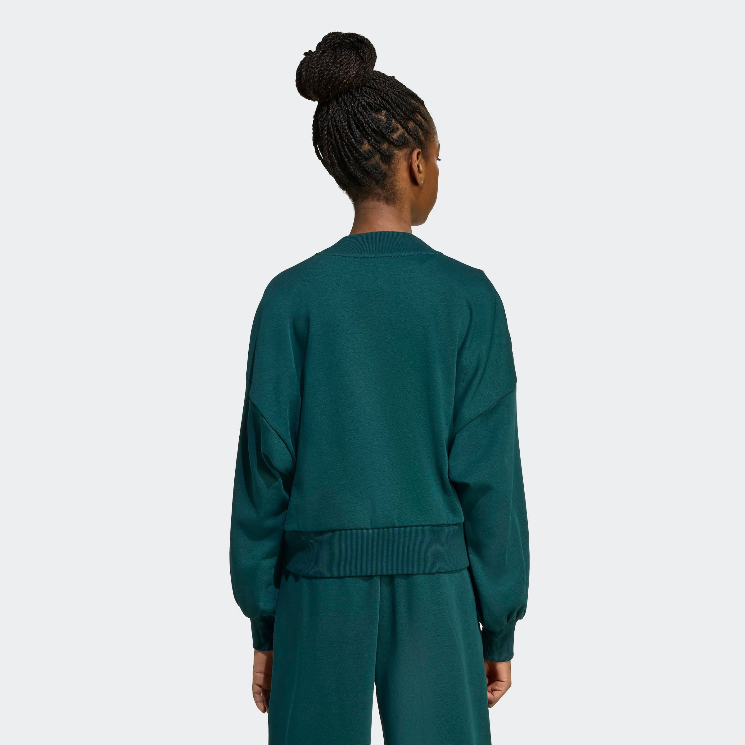 adidas Sportswear Sweatshirt SEASONALS ESSENTIALS COLLEGIATE TYPOGRAPHY CREWNECK KIDS sportlicher Stil, ohne Verschluss, mit Rundhalsausschnitt