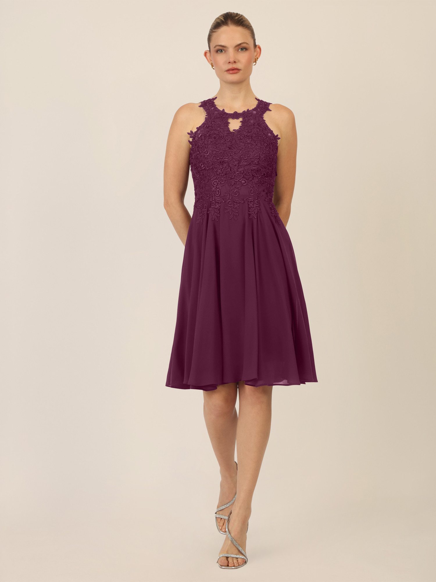 Apart Cocktailkleid mit Cut-Out-Rücken günstig online kaufen