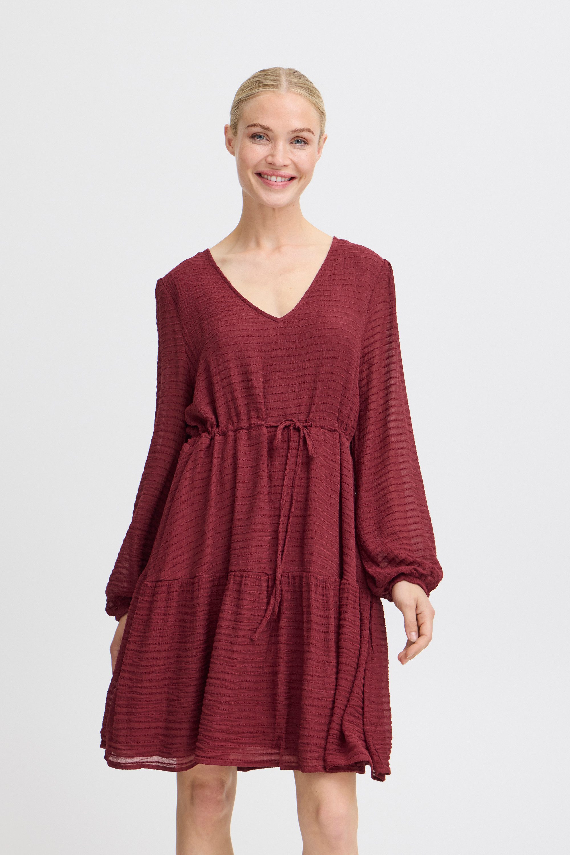Blusenkleid Kleid BYHELIA