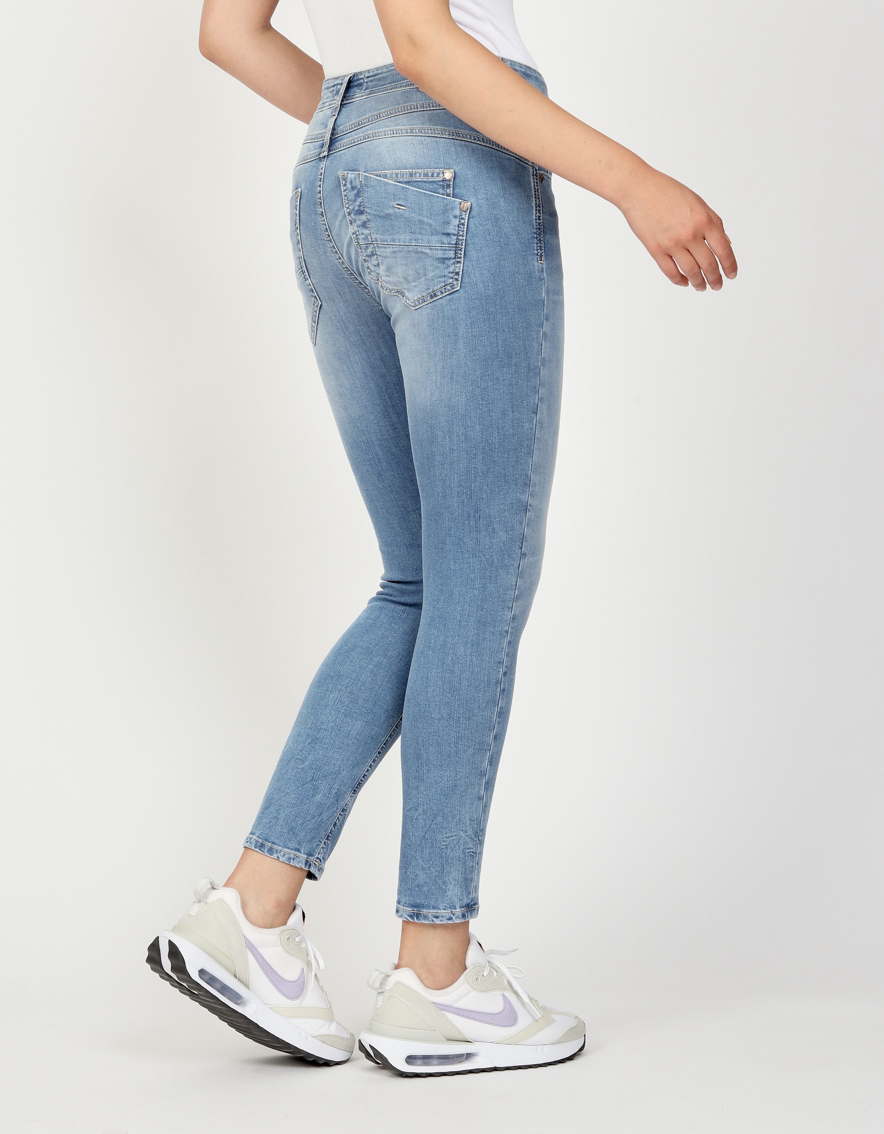GANG Relax-fit-Jeans 94AMELIE CROPPED aus robustem Gabardine Stretch
