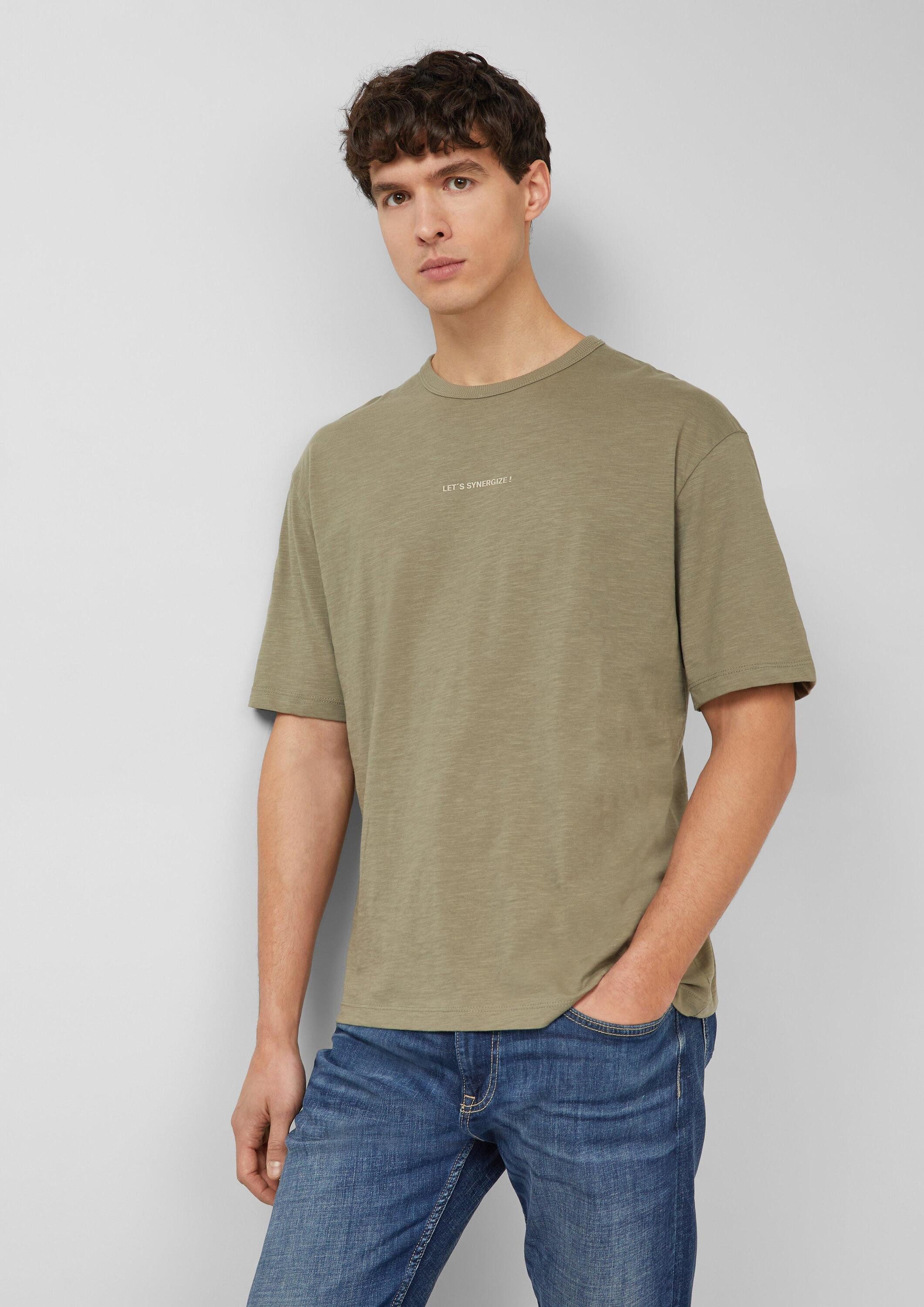 s.Oliver Kurzarmshirt T-Shirt T-Shirt im Modern Fit mit Front- und Rückenprint