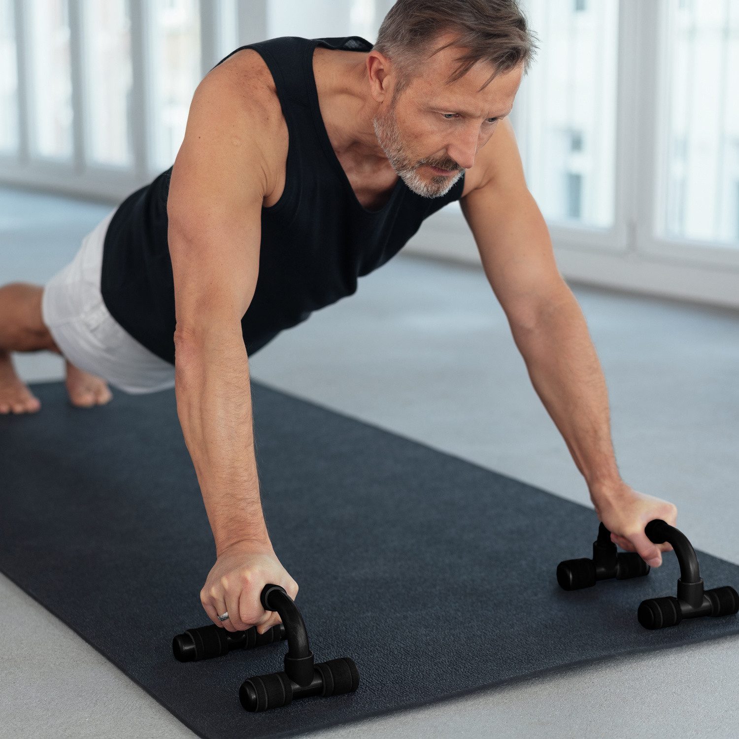Body & Mind Liegestützgriffe BODY & MIND Fitnesstraining-Liegestützgriffe – Handgelenkschonende (Kompakte Trainings-Griffe, Fitness-Rack), für Ganzkörper-Training