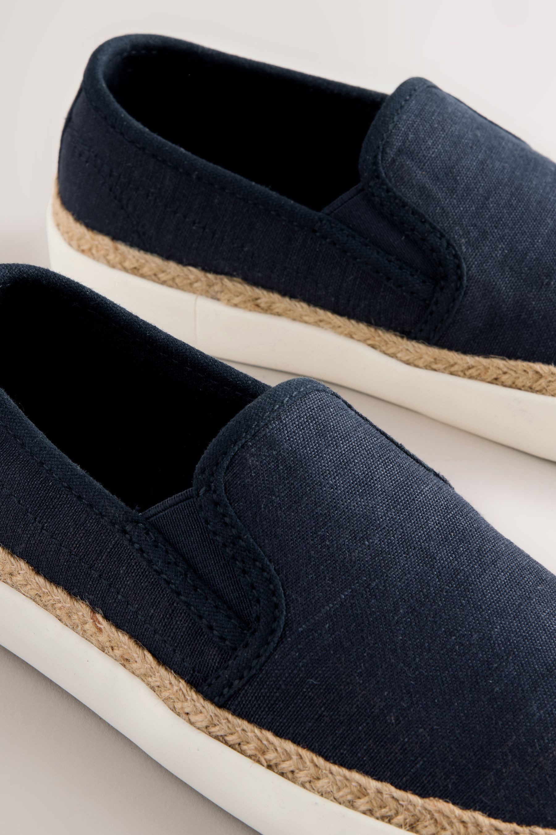 Next Skaterschuhe zum Hineinschlüpfen Slipper (1-tlg)