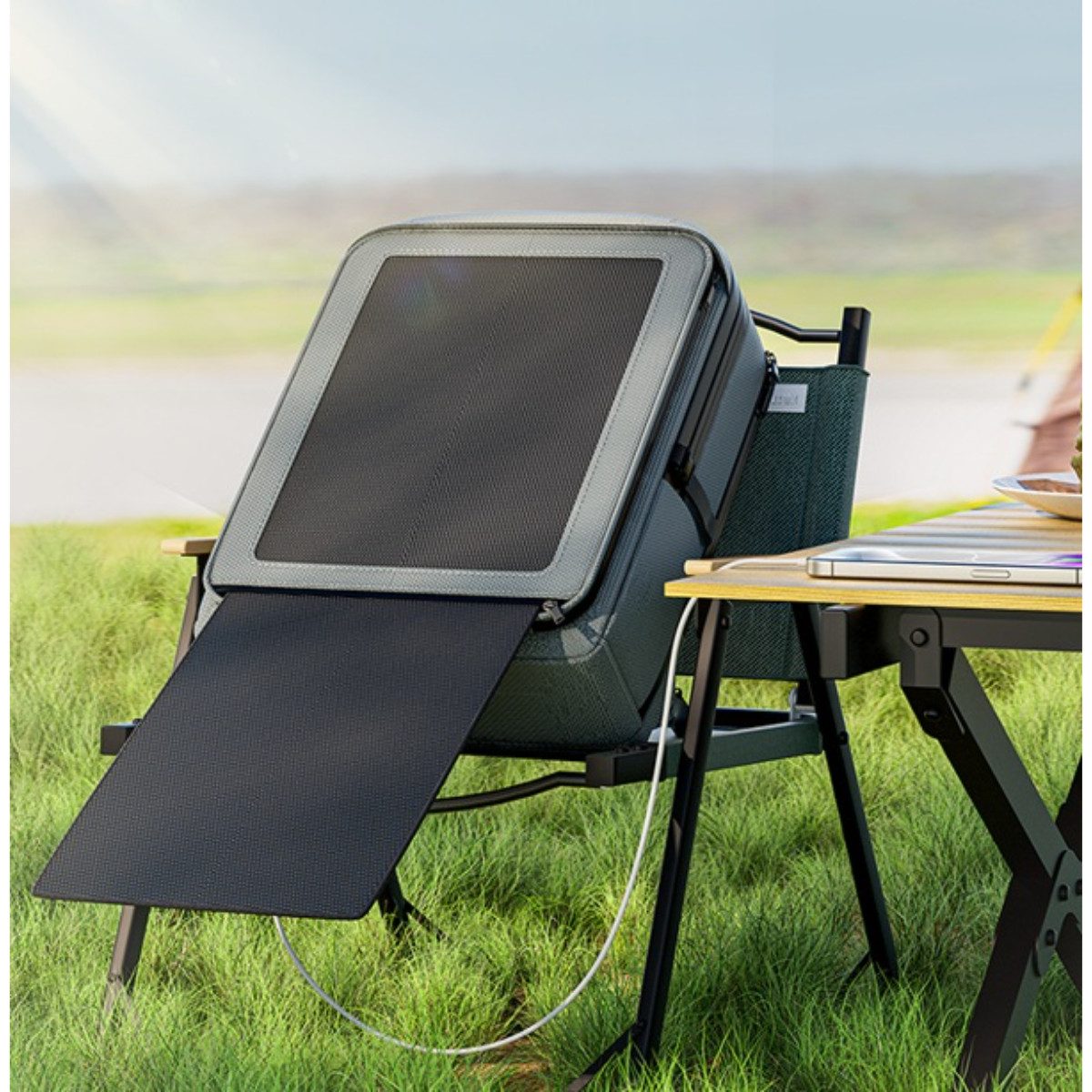 Platinet Wanderrucksack PTOSB30W, 30-W-Solarpanel mit USB-A und USB-C