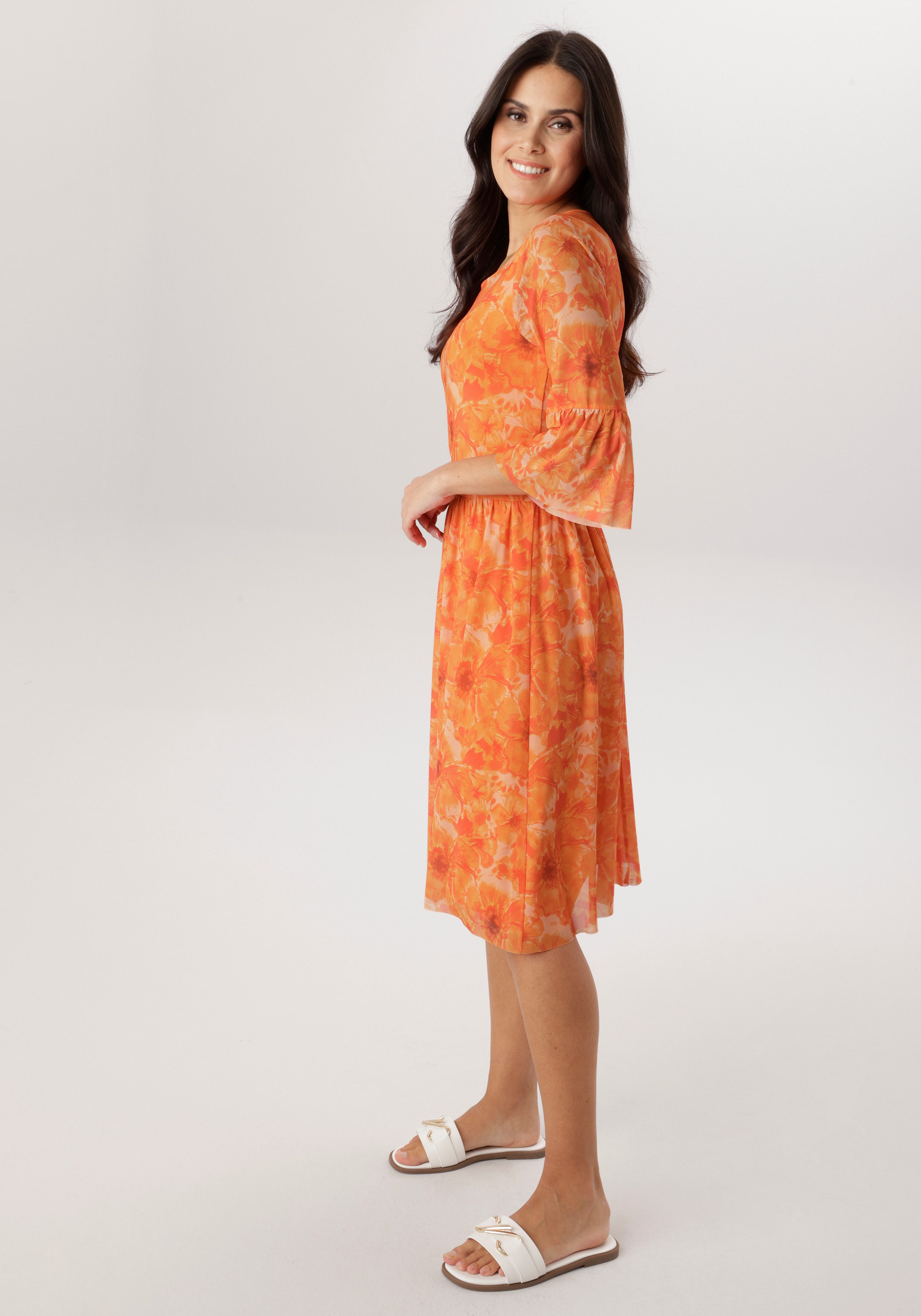 Aniston SELECTED Meshkleid mit großflächigen Batik-Blüten bedruckt