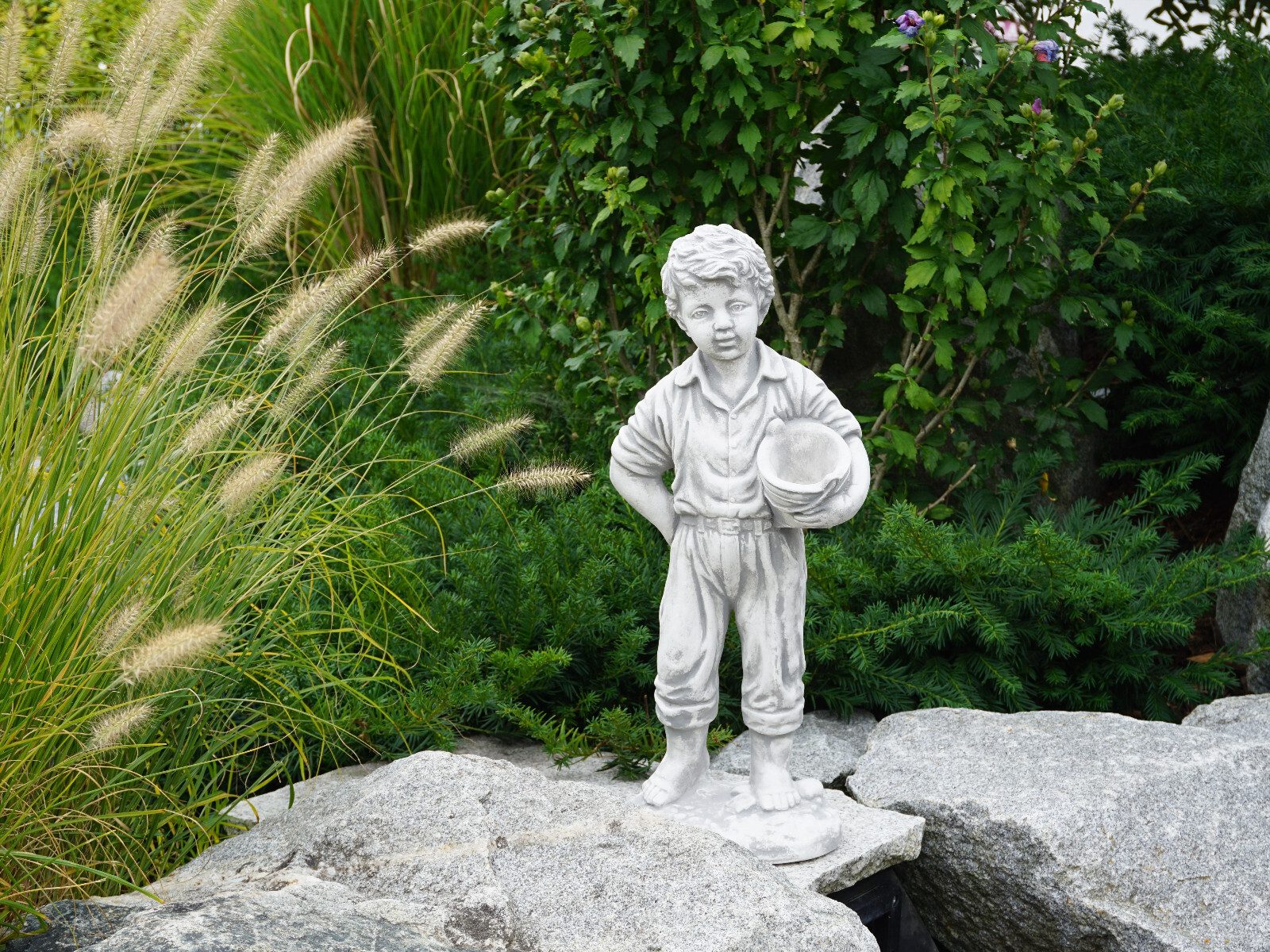 Steinfigur 'Junge Mit Pflanzgefäß' – 56 Cm Hoch, 12 Kg, Frostsicherer Steinguss, Grau, Für Garten & Terrasse