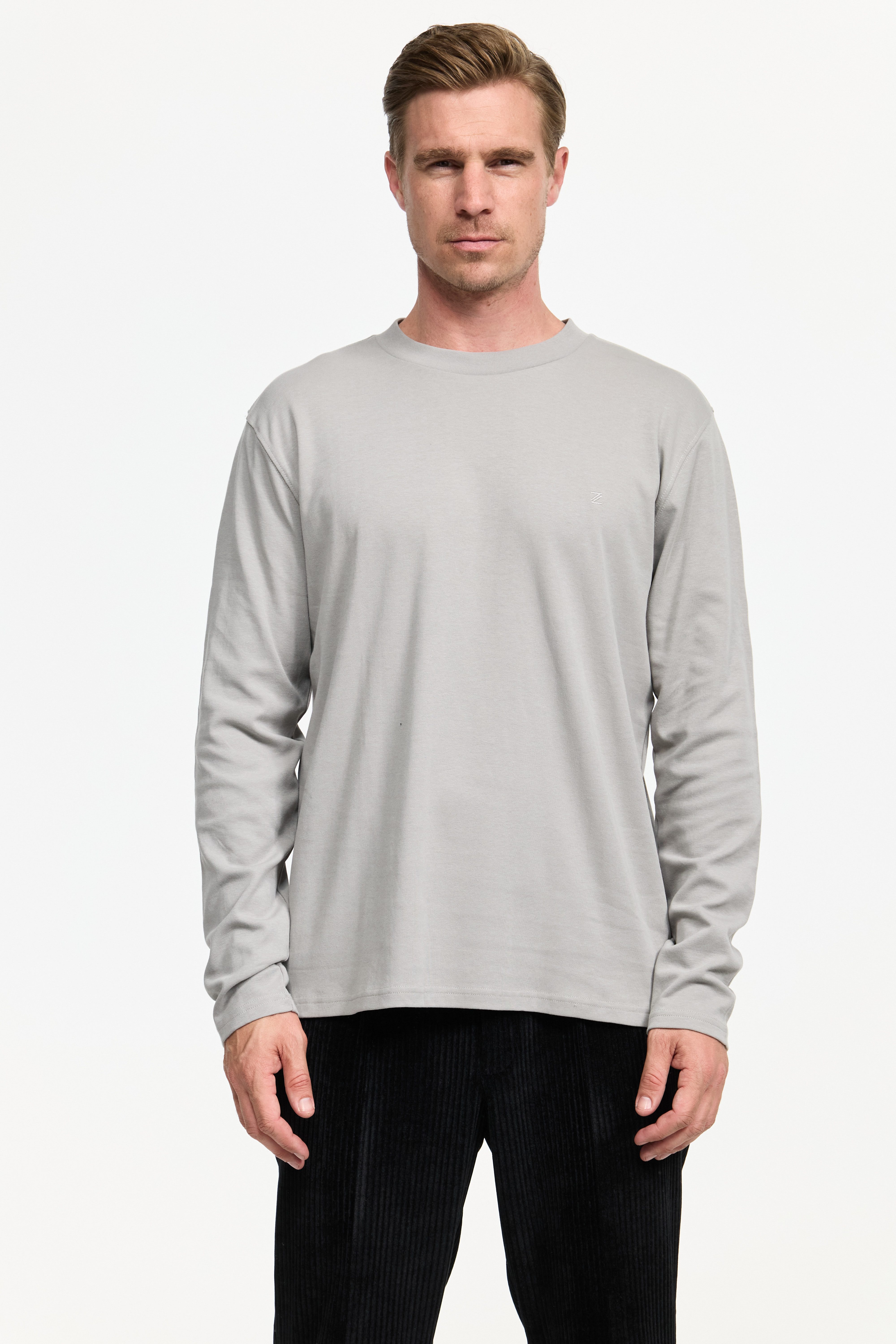 ZUITABLE Longsleeve T-Shirt DiOwen 213