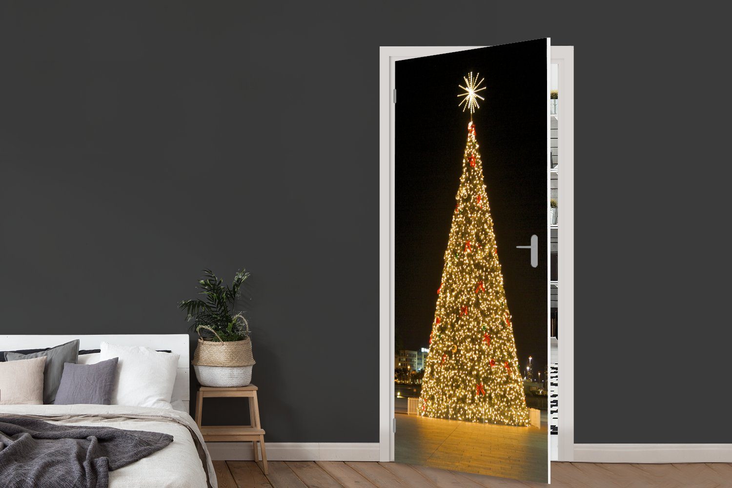 (1 MuchoWow 75x205 in den bedruckt, St), für Matt, Weihnachtsbaum Türaufkleber, Ein Türtapete cm Staaten, riesiger Vereinigten Fototapete Tür,