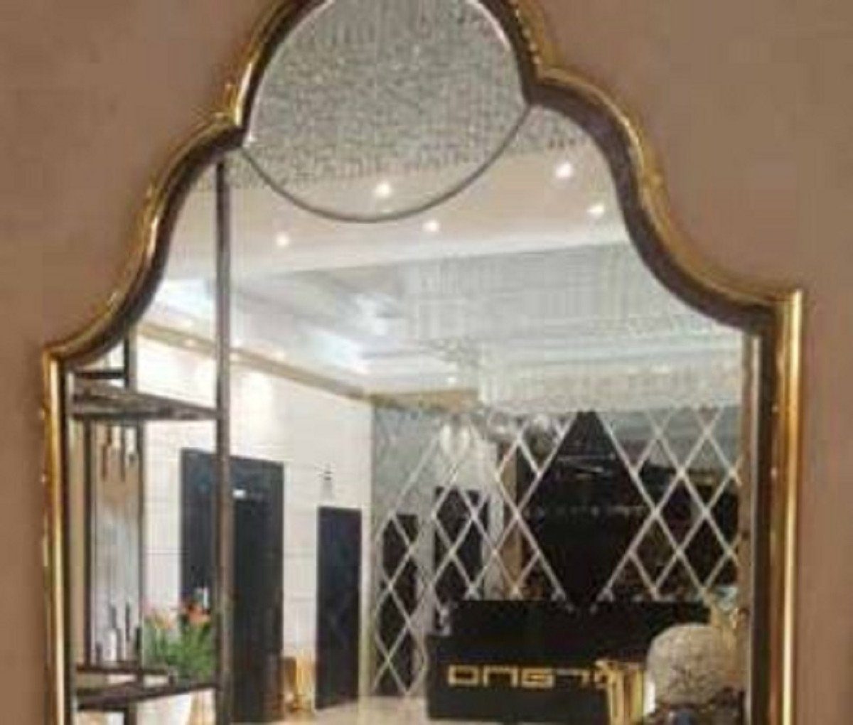 Casa Padrino Wandspiegel Luxus Art Deco Wandspiegel Gold 53 x 3 x H. 98 cm - Eleganter Wohnzimmer Spiegel mit Metallrahmen - Schlafzimmer Spiegel - Garderoben Spiegel - Luxus Art Deco Möbel